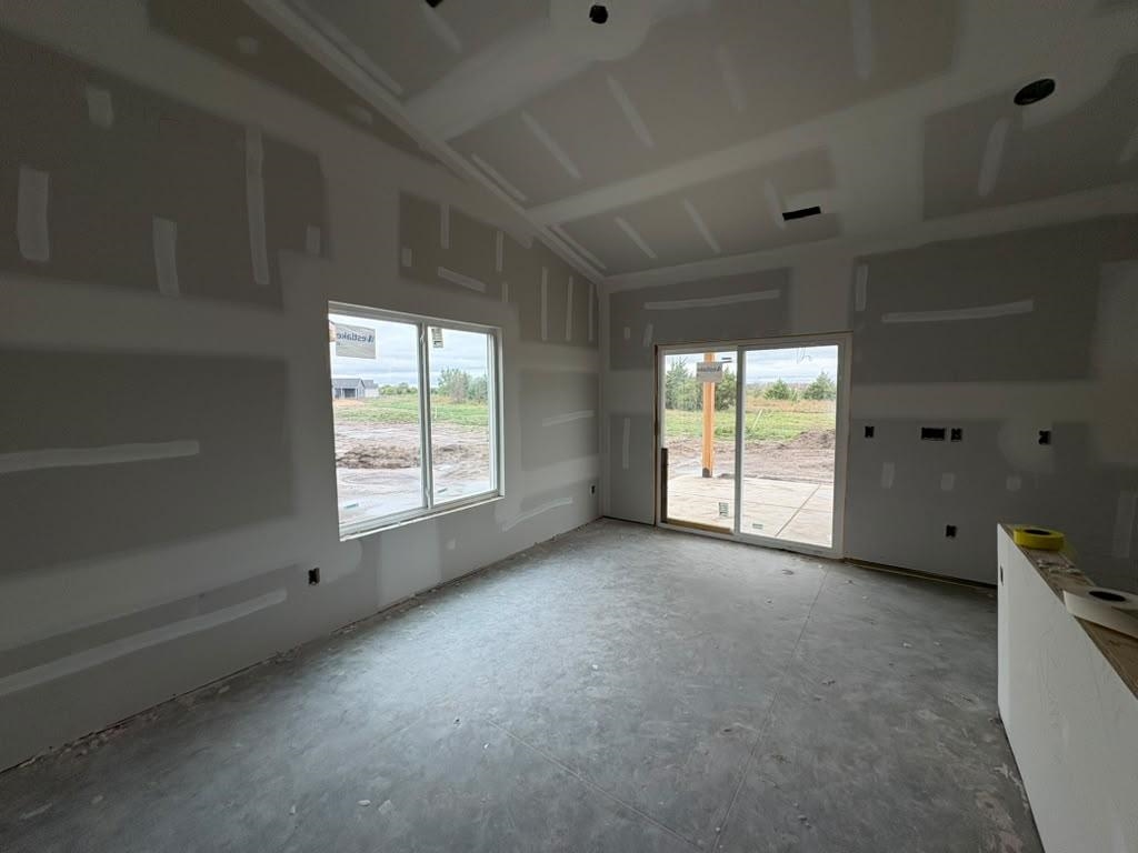 5903 Plumthicket St Property Photo 6