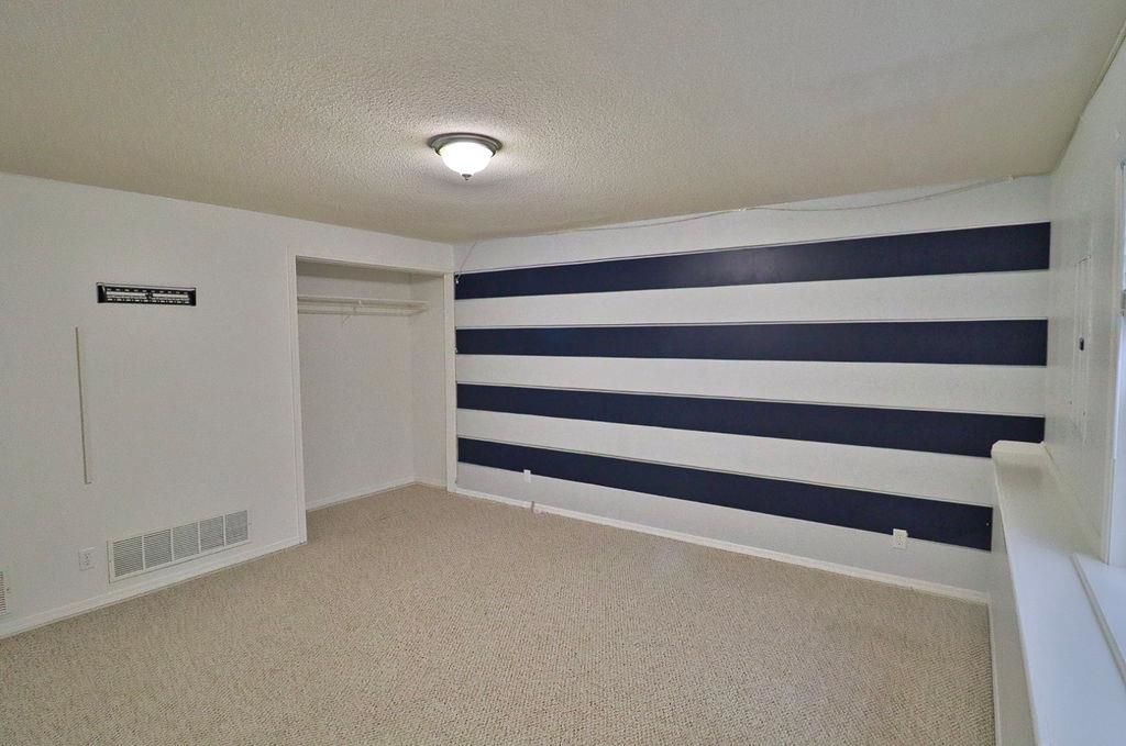 6163 Quail Ridge Ct Property Photo 2