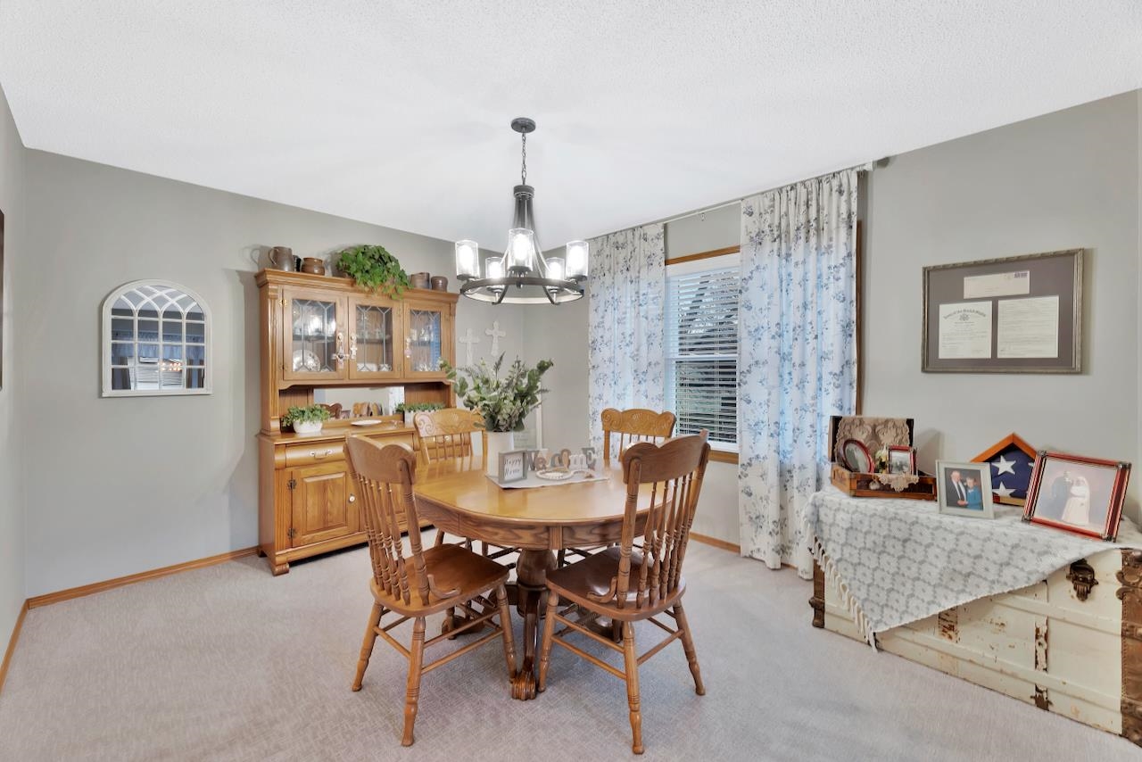 4372 N Eagle Lake Ct. Property Photo 4