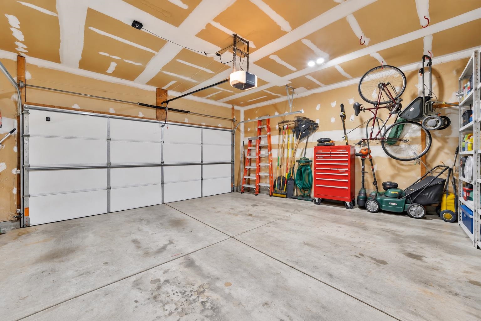 4372 N Eagle Lake Ct. Property Photo 28