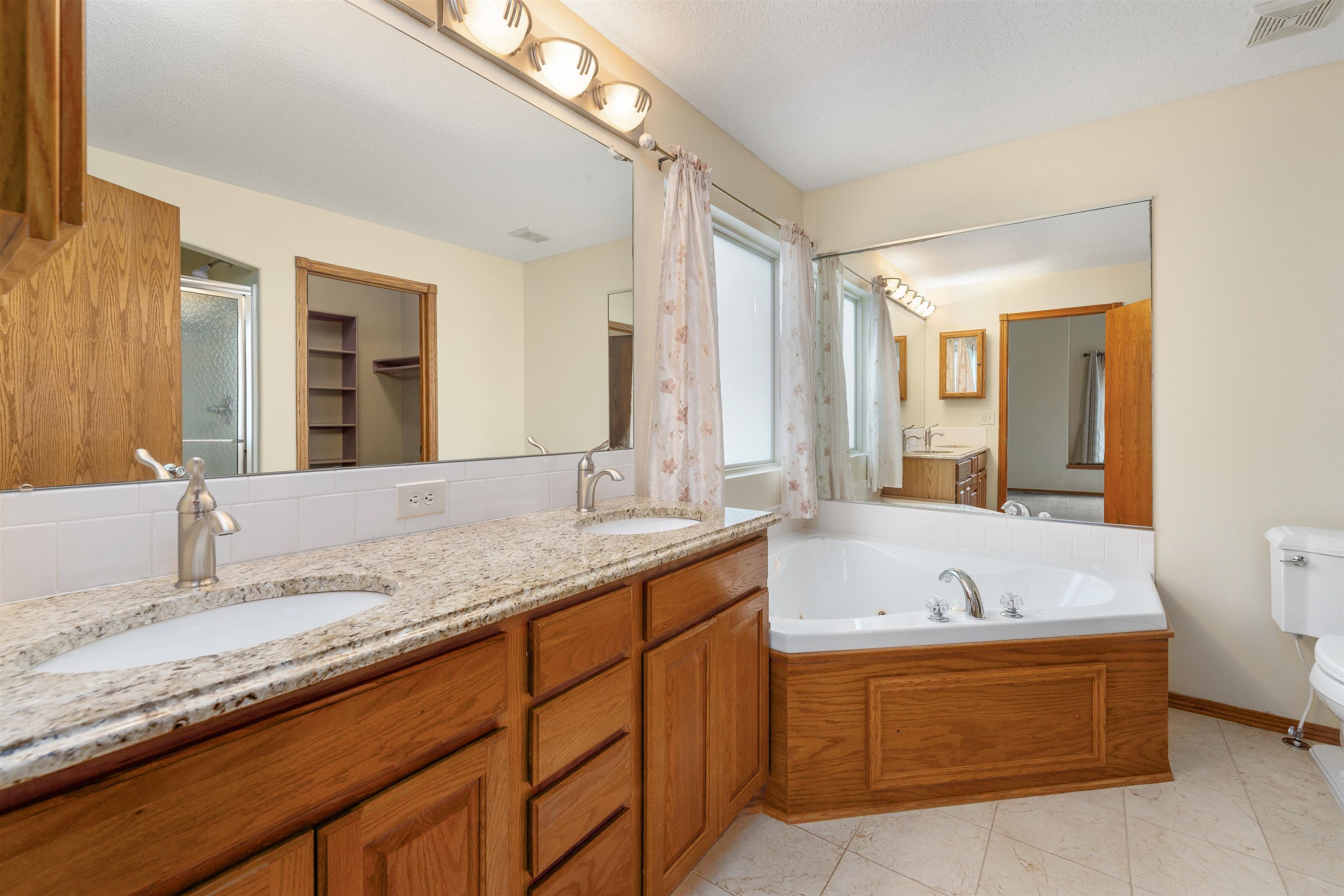 3914 N Lake Ridge Property Photo 17