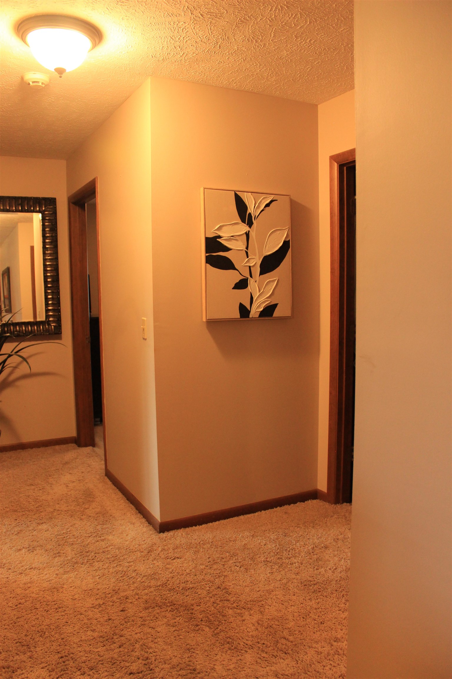 2300 Llnden Drive Property Photo 17