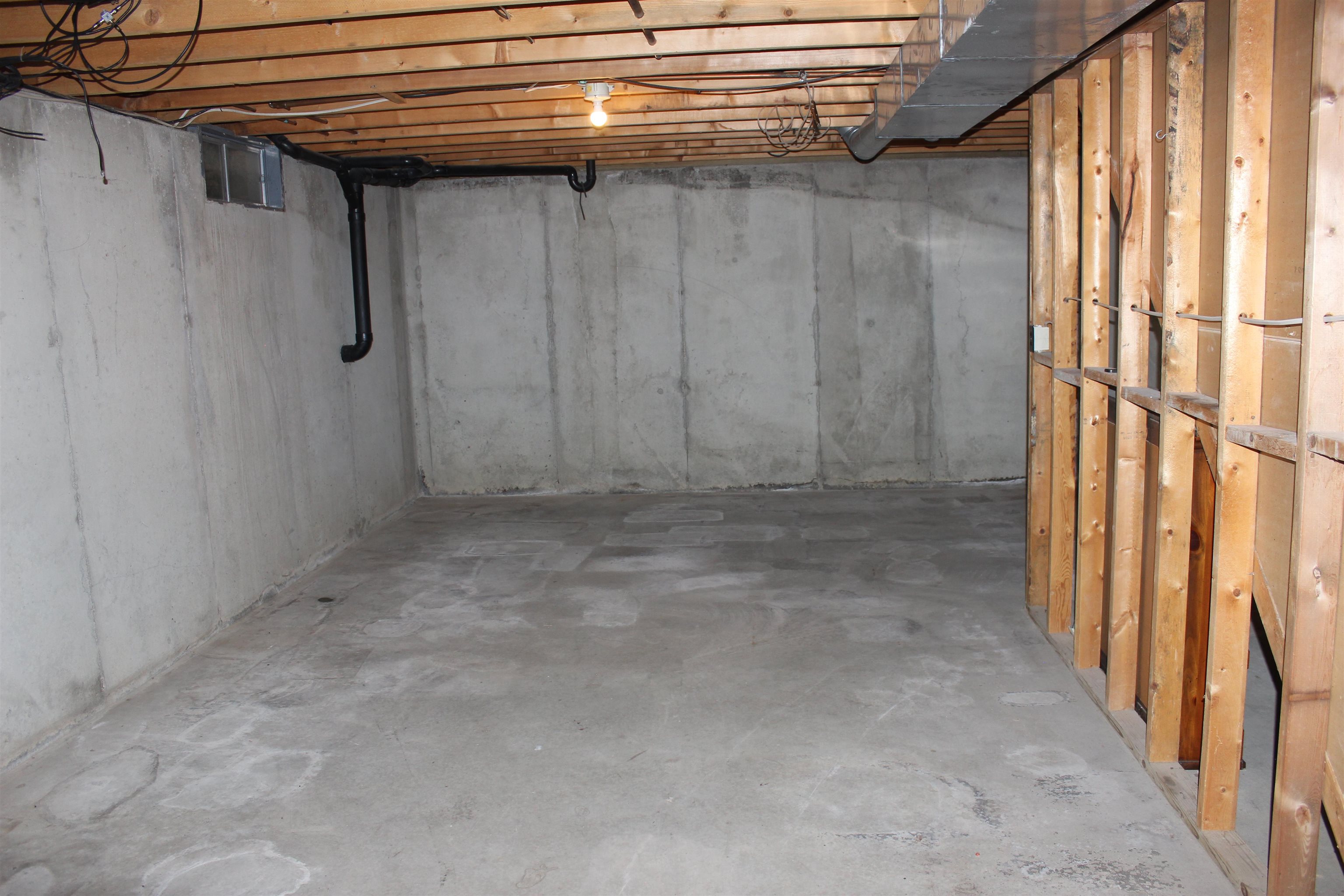 2300 Llnden Drive Property Photo 34