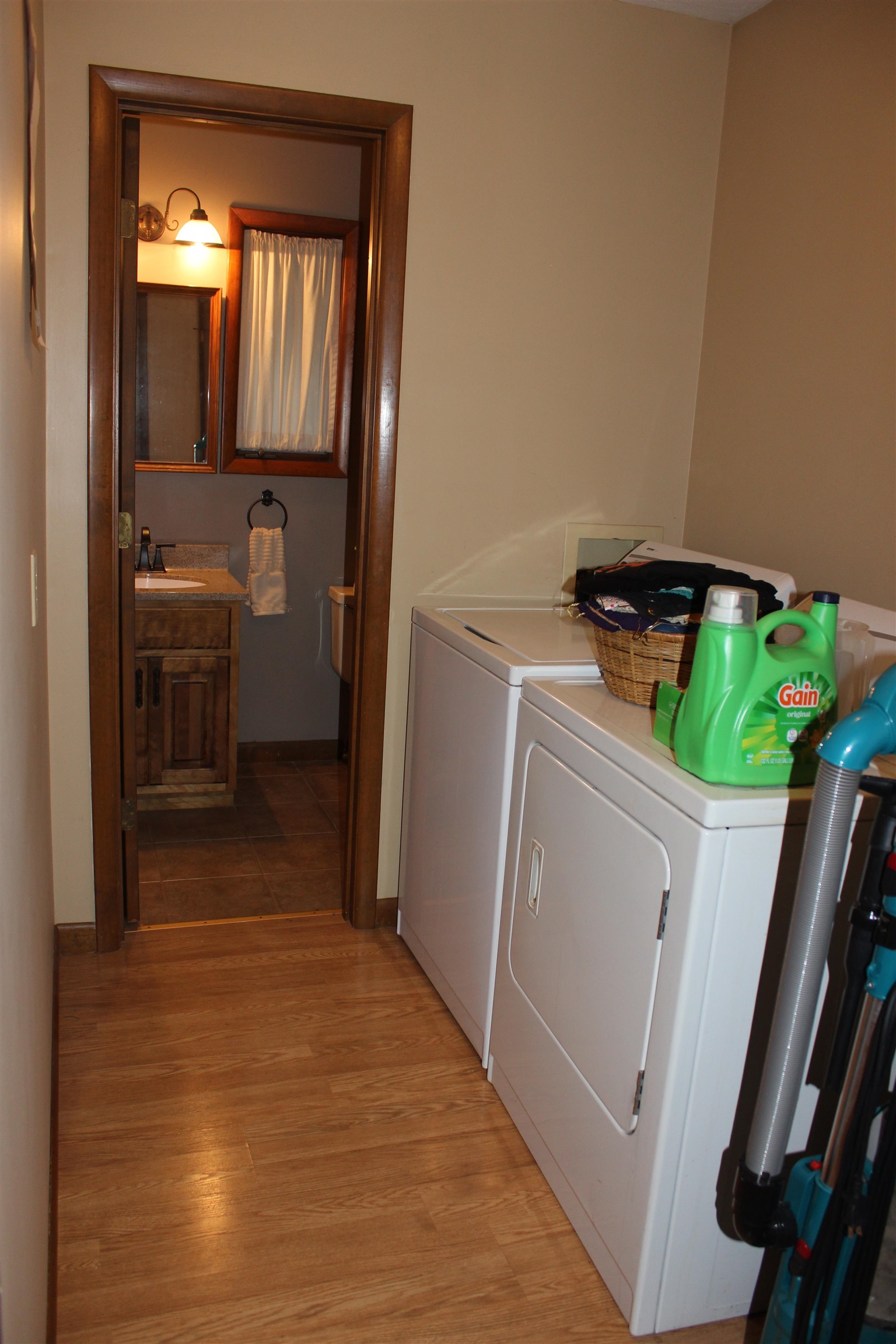 2300 Llnden Drive Property Photo 36