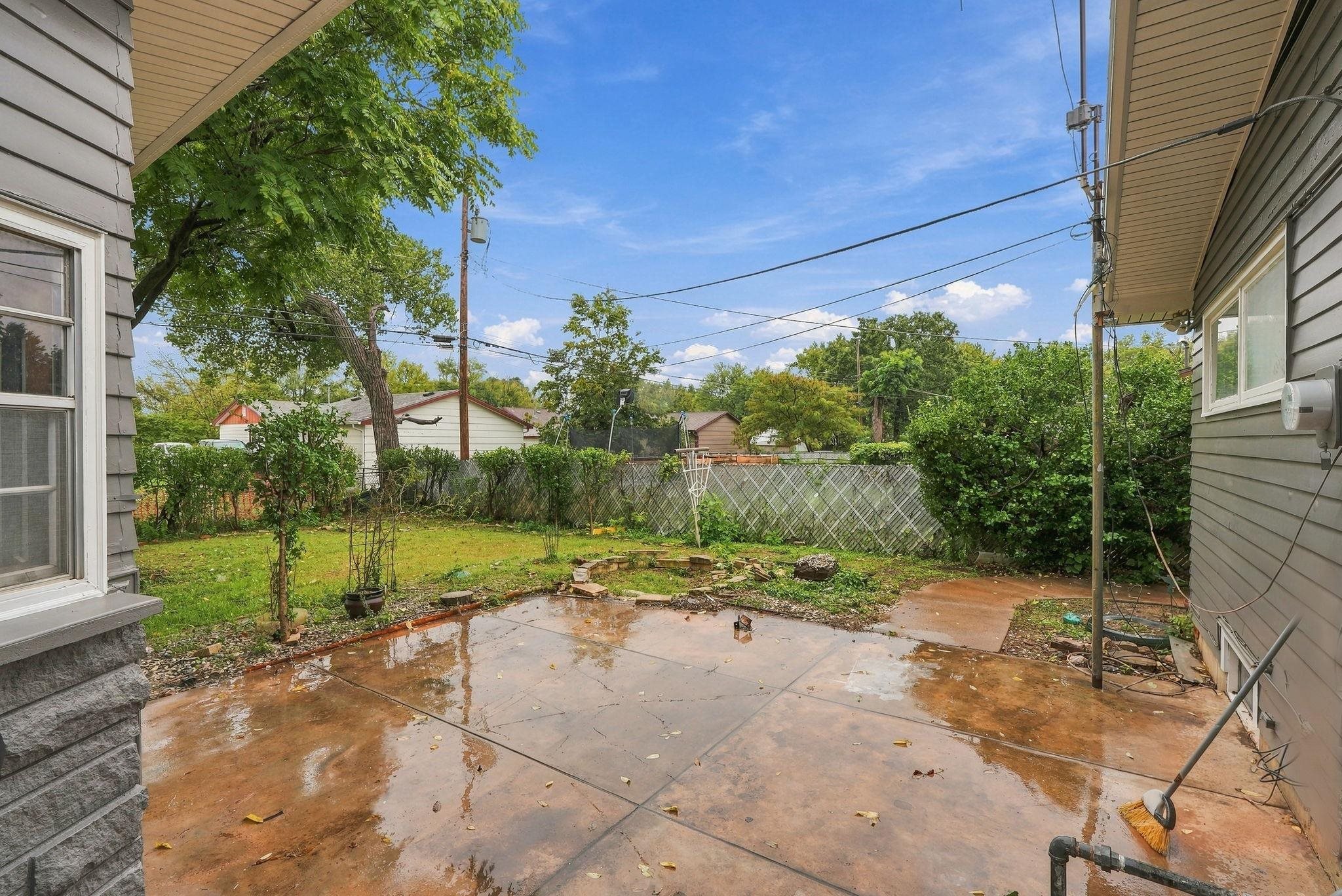2632 S Fern Ave Property Photo 27