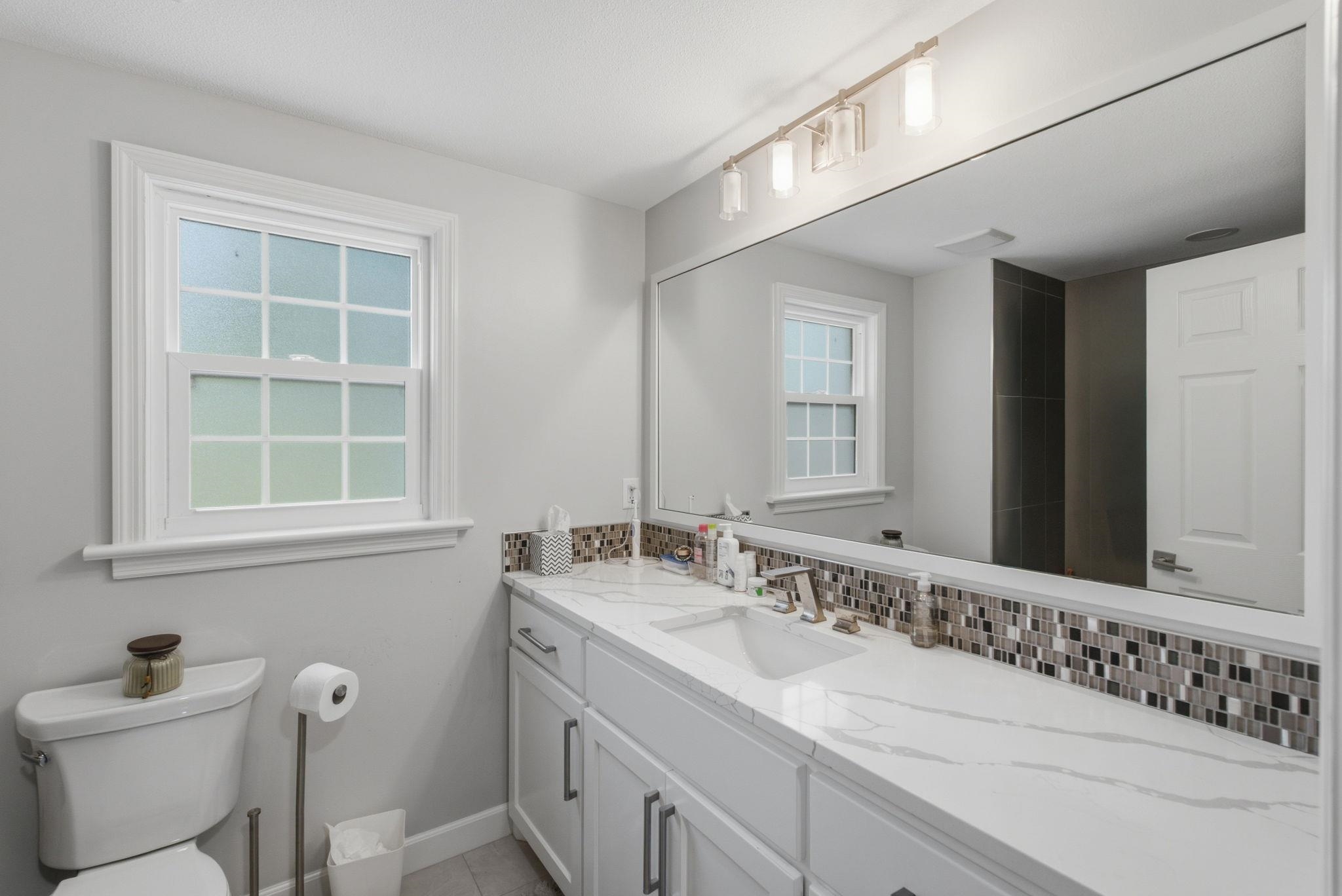 150 N Parkwood Property Photo 17