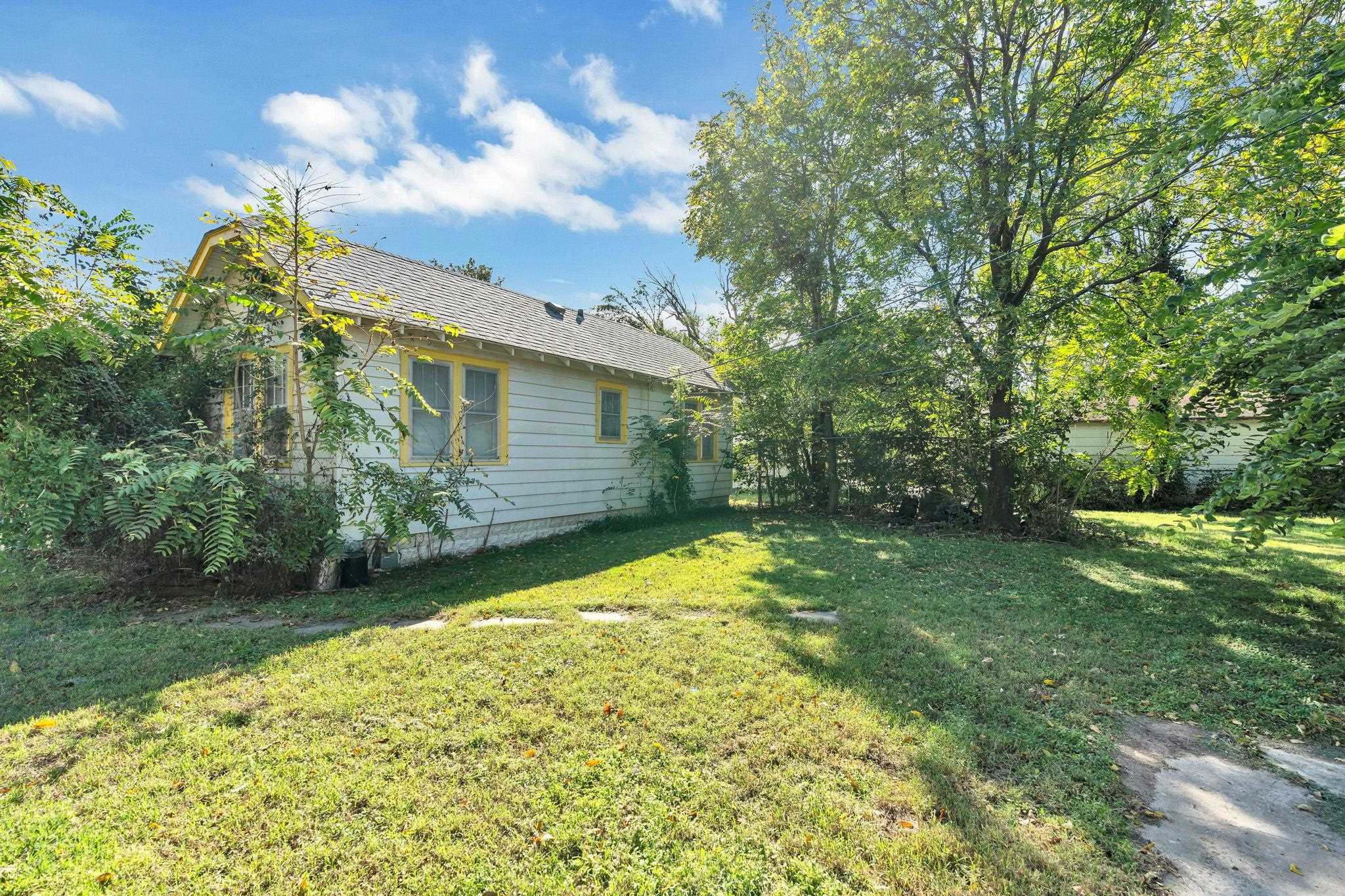 1755 S Waco Ave Property Photo 32