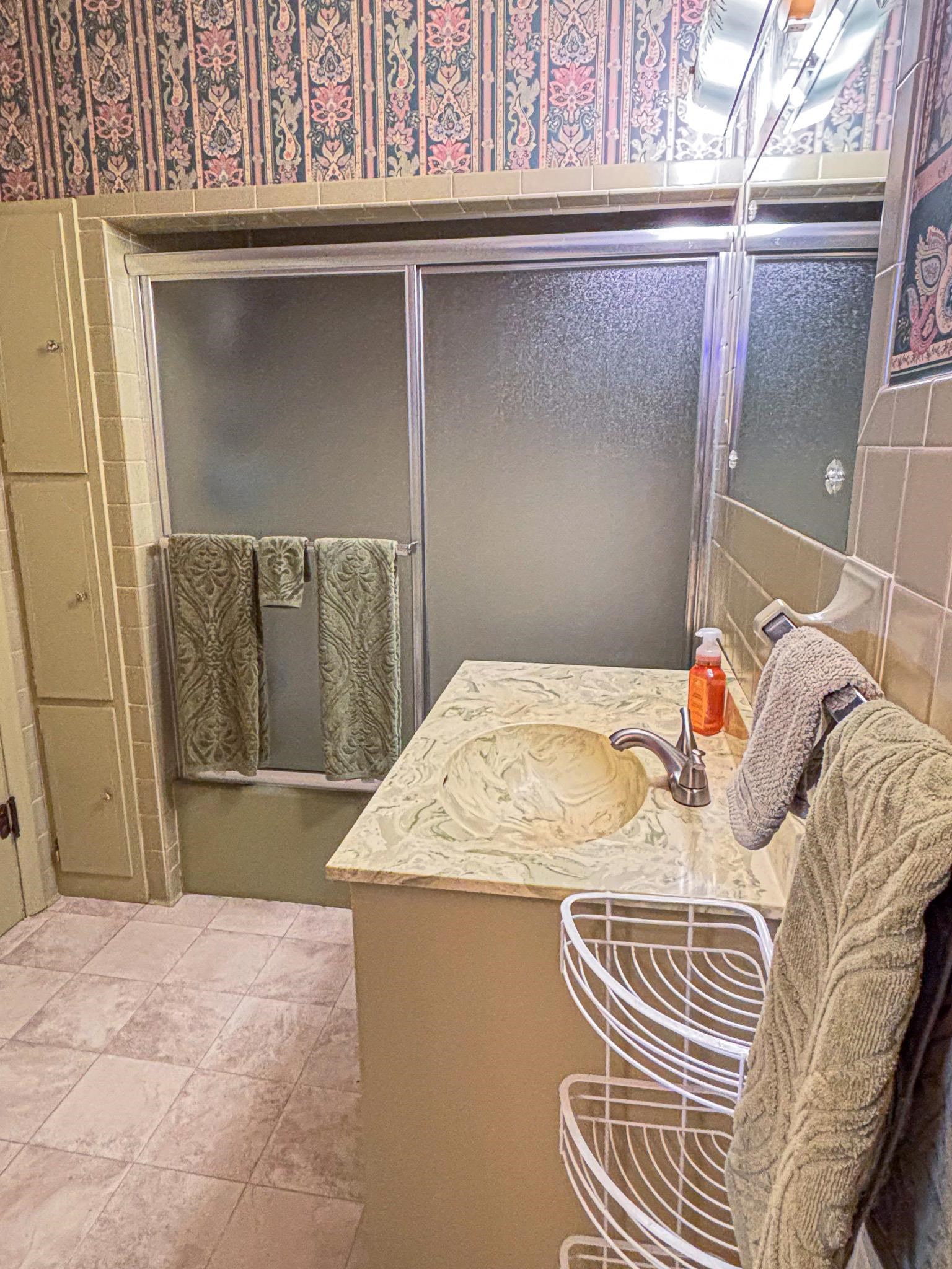 1809 R Property Photo 11