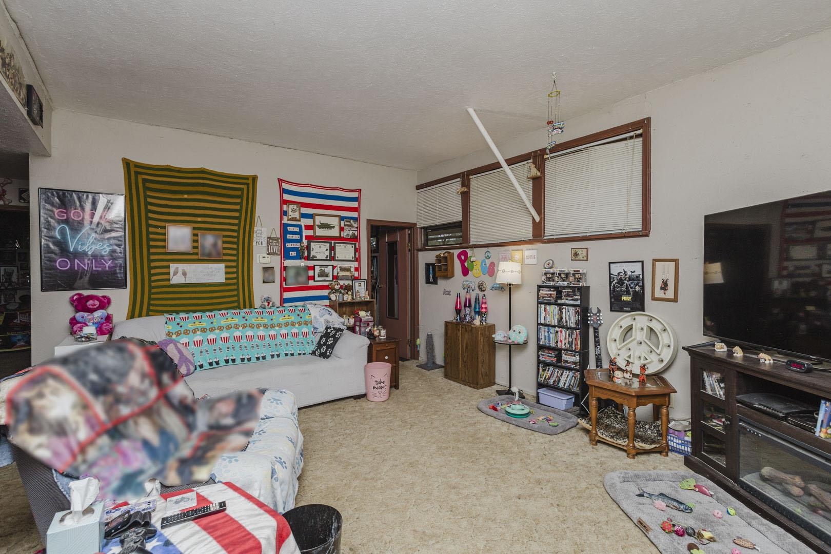 1336 S Everett St. Property Photo 4
