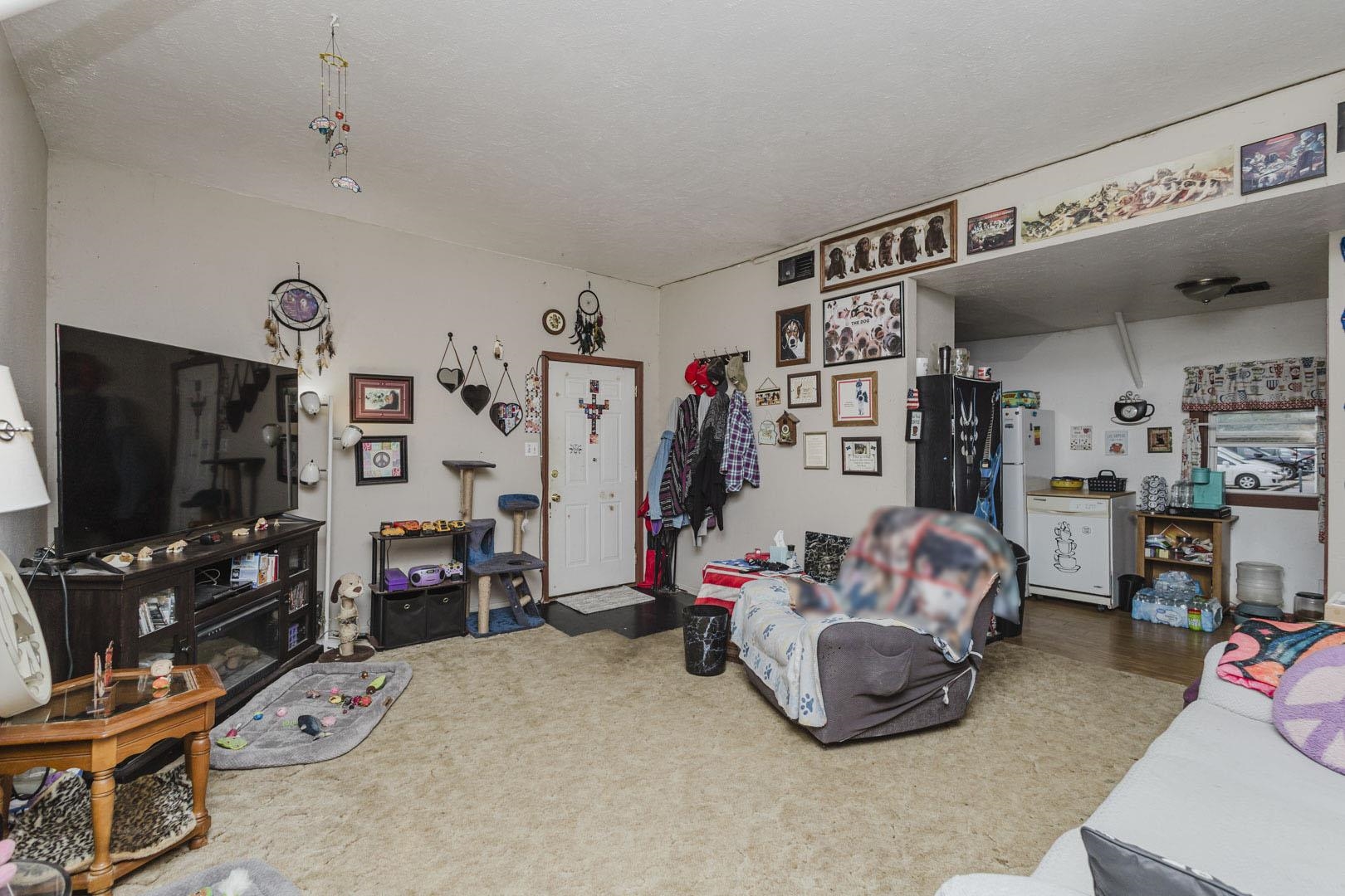 1336 S Everett St. Property Photo 6