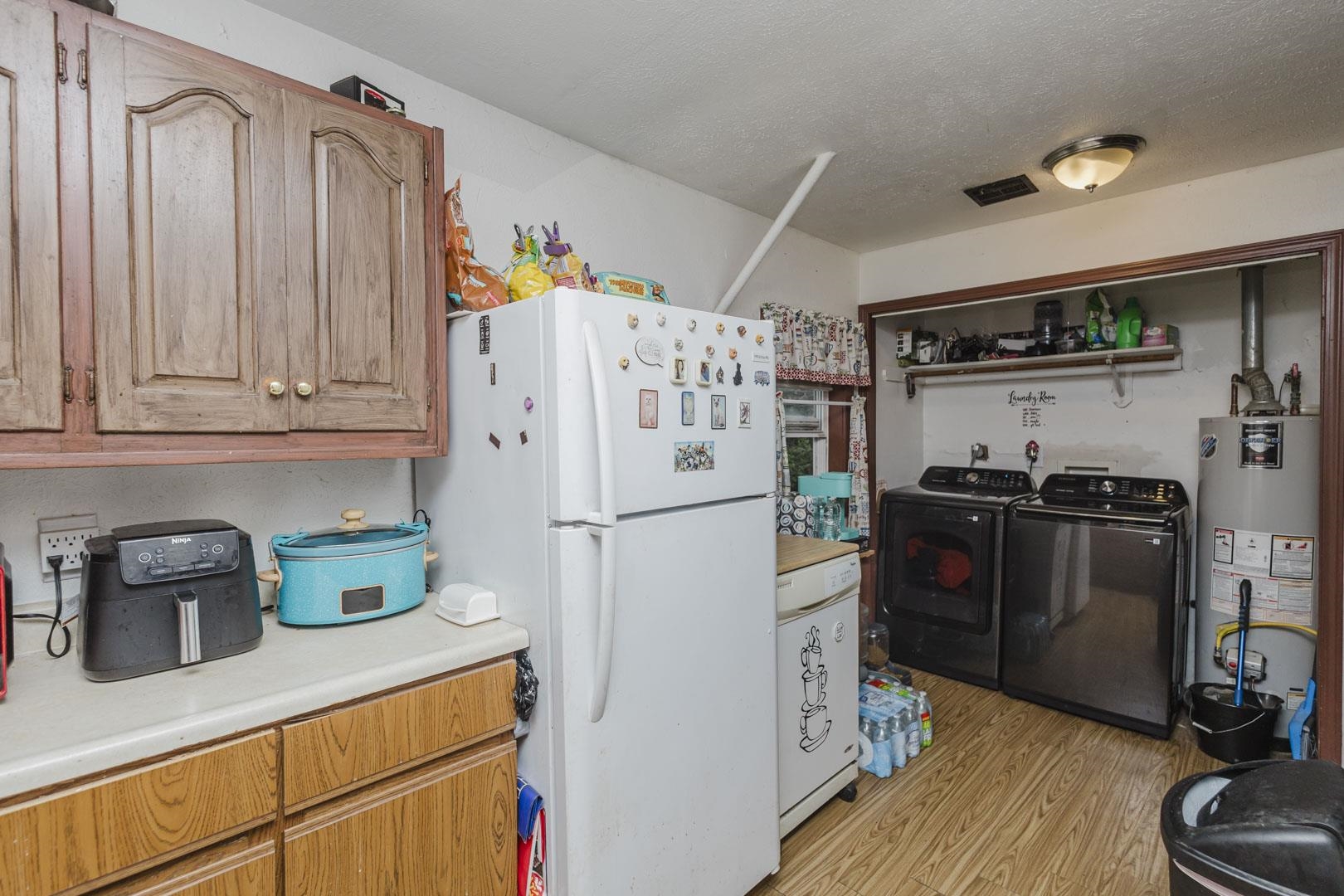 1336 S Everett St. Property Photo 12