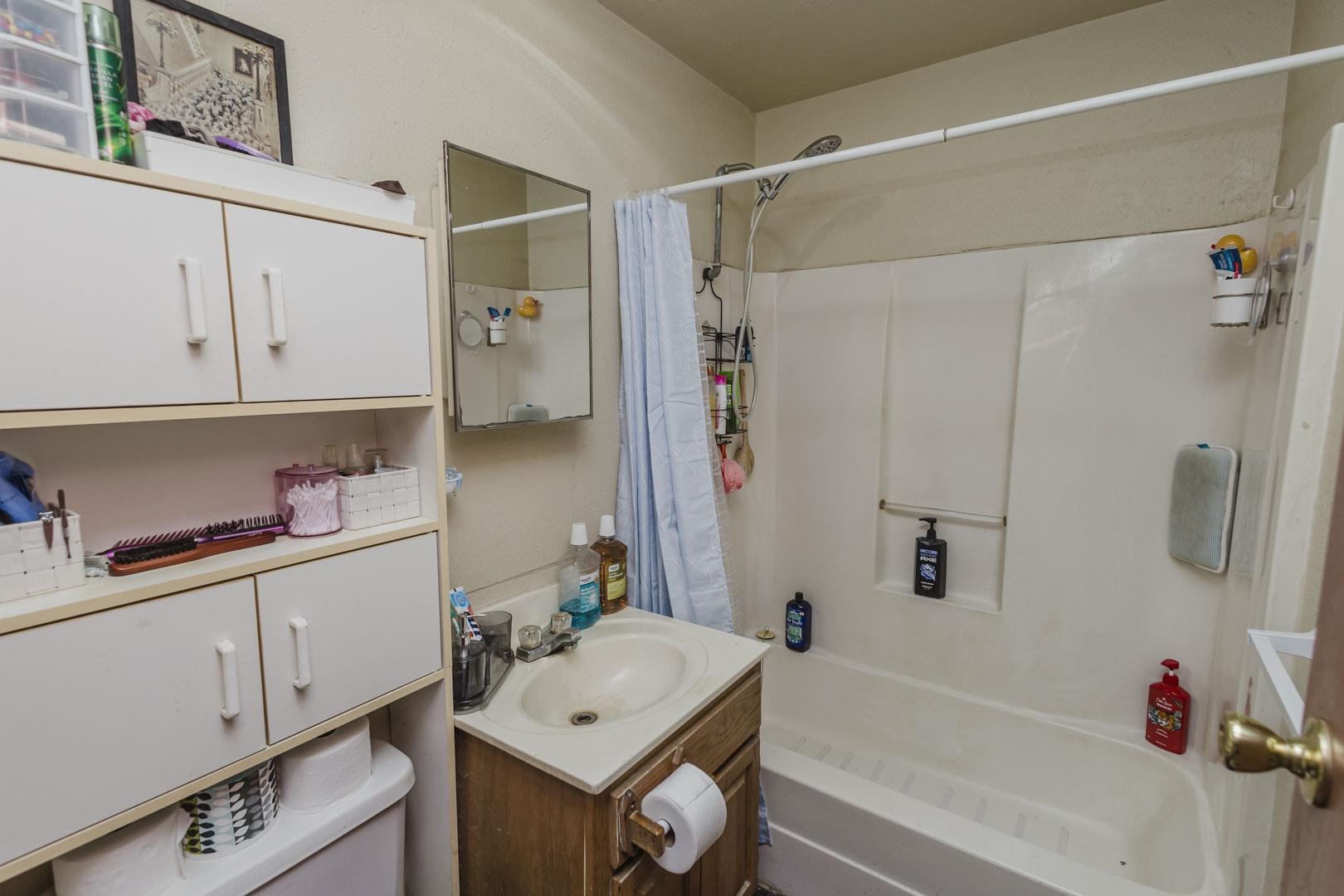 1336 S Everett St. Property Photo 14