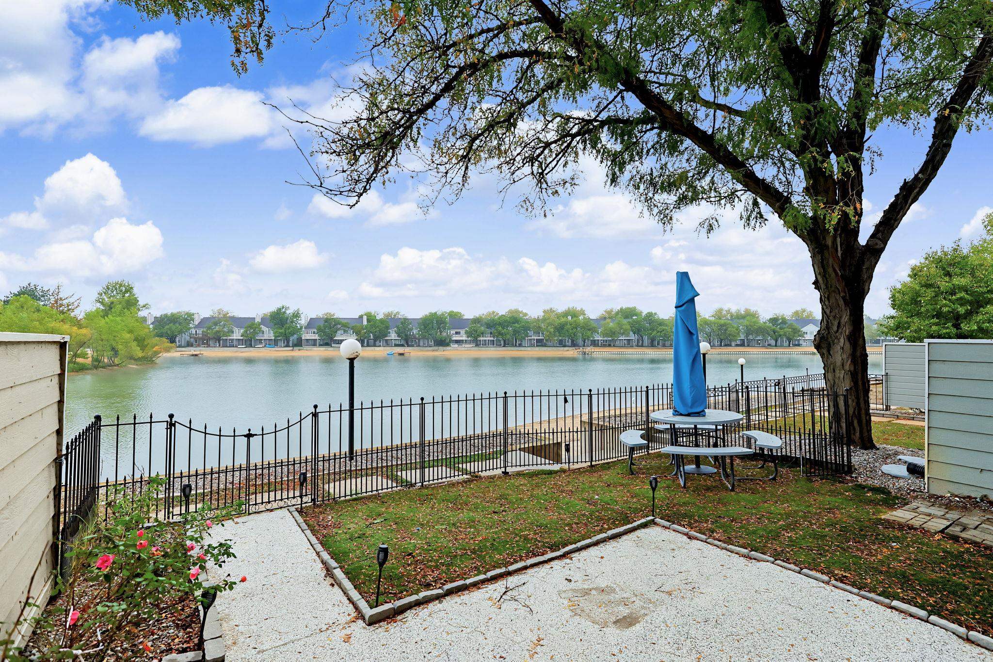 1103 N Lakewind St Property Photo 20