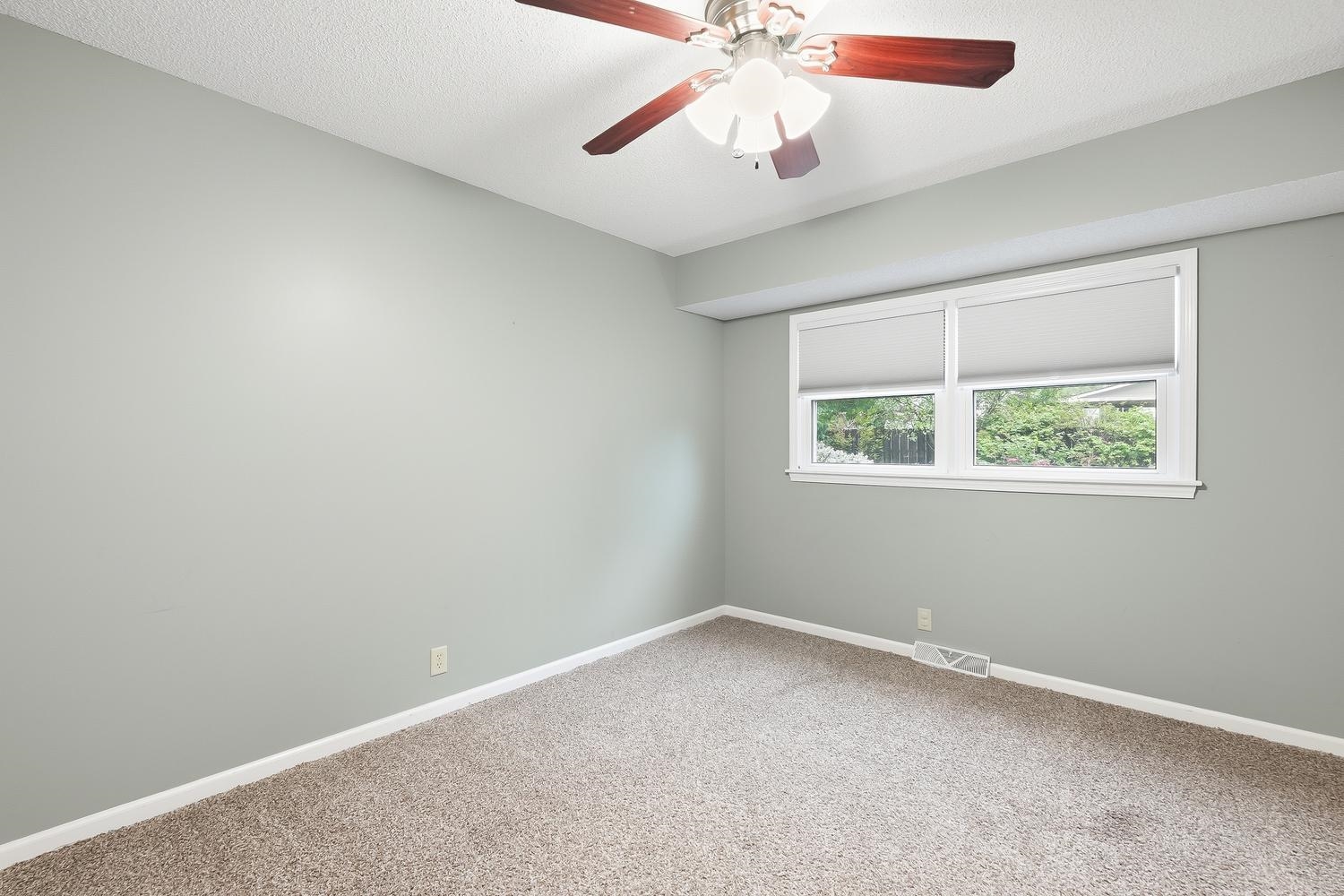 922 S Broadmoor Property Photo 19