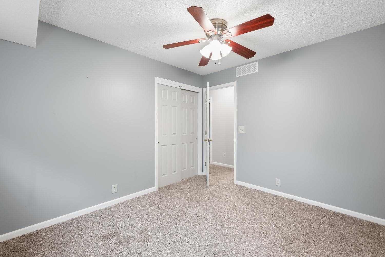 922 S Broadmoor Property Photo 21