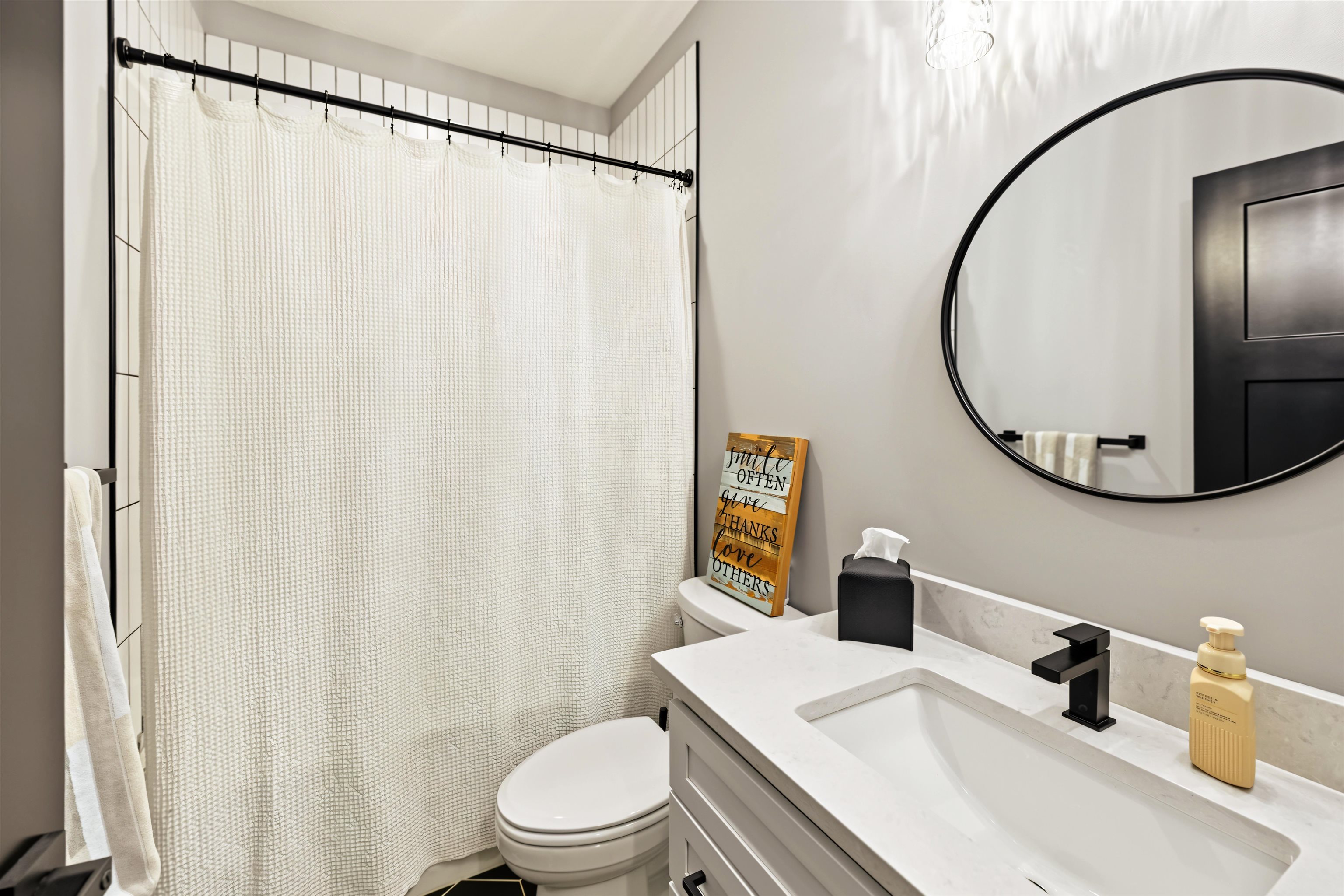 1304 Larkspur Ln Property Photo 15