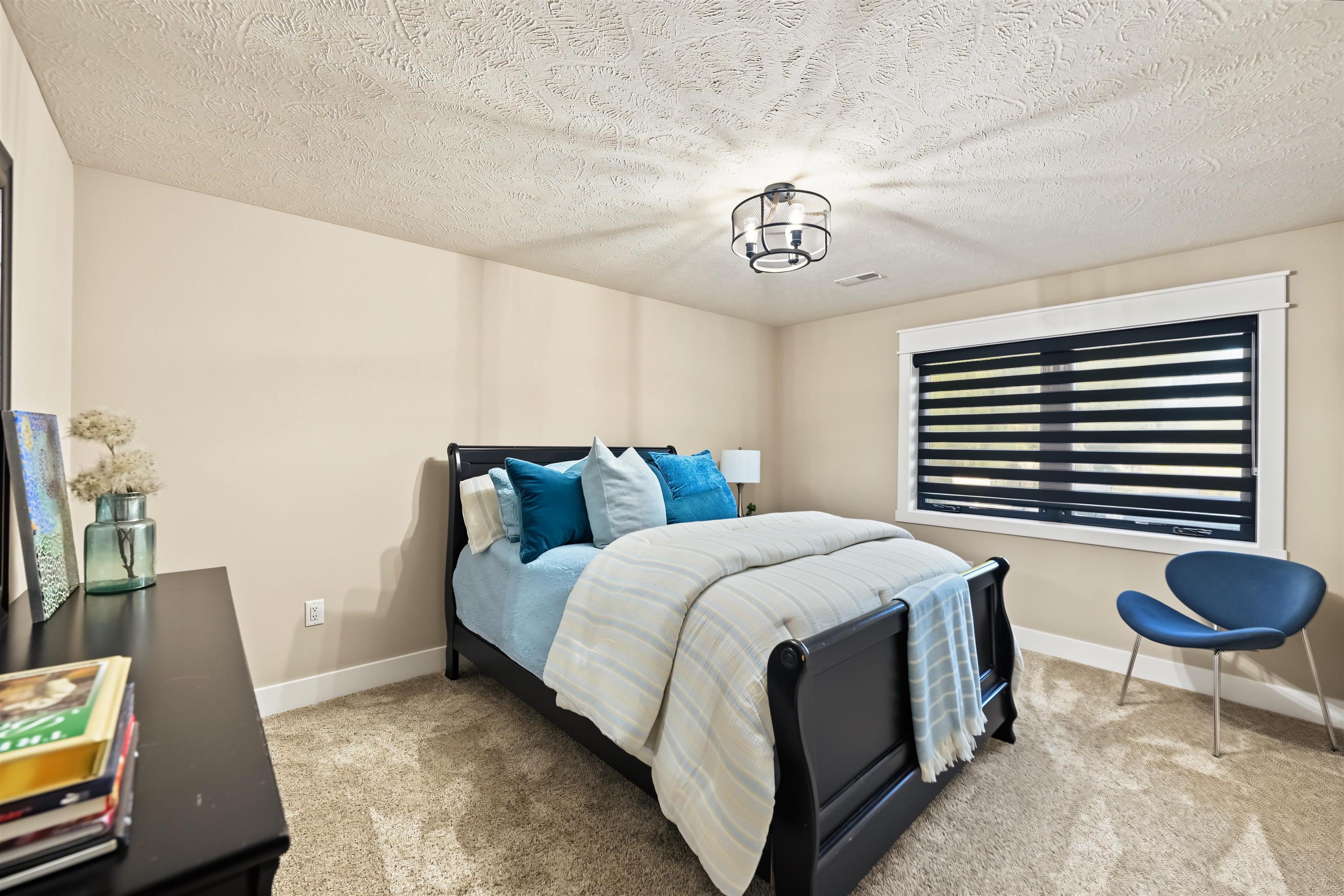 1304 Larkspur Ln Property Photo 26