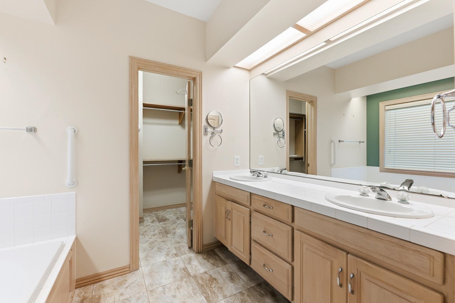 12820 E Crest Ridge Cir Property Photo 16