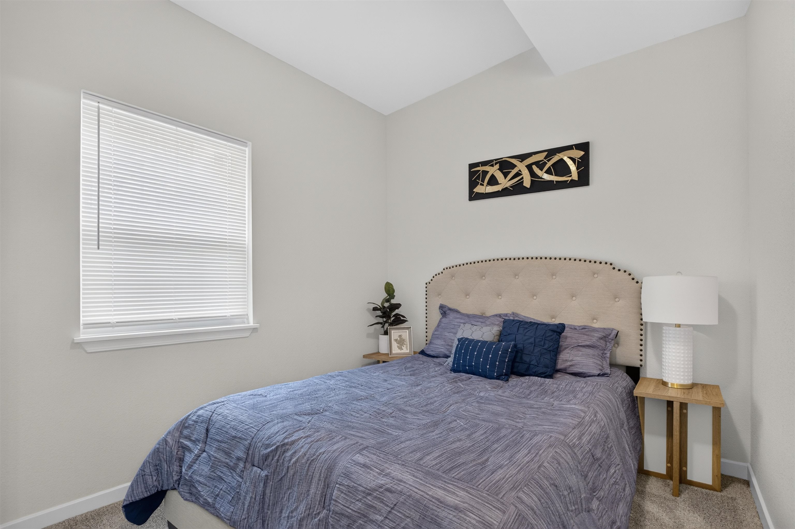 1333 N Ohio Property Photo 8