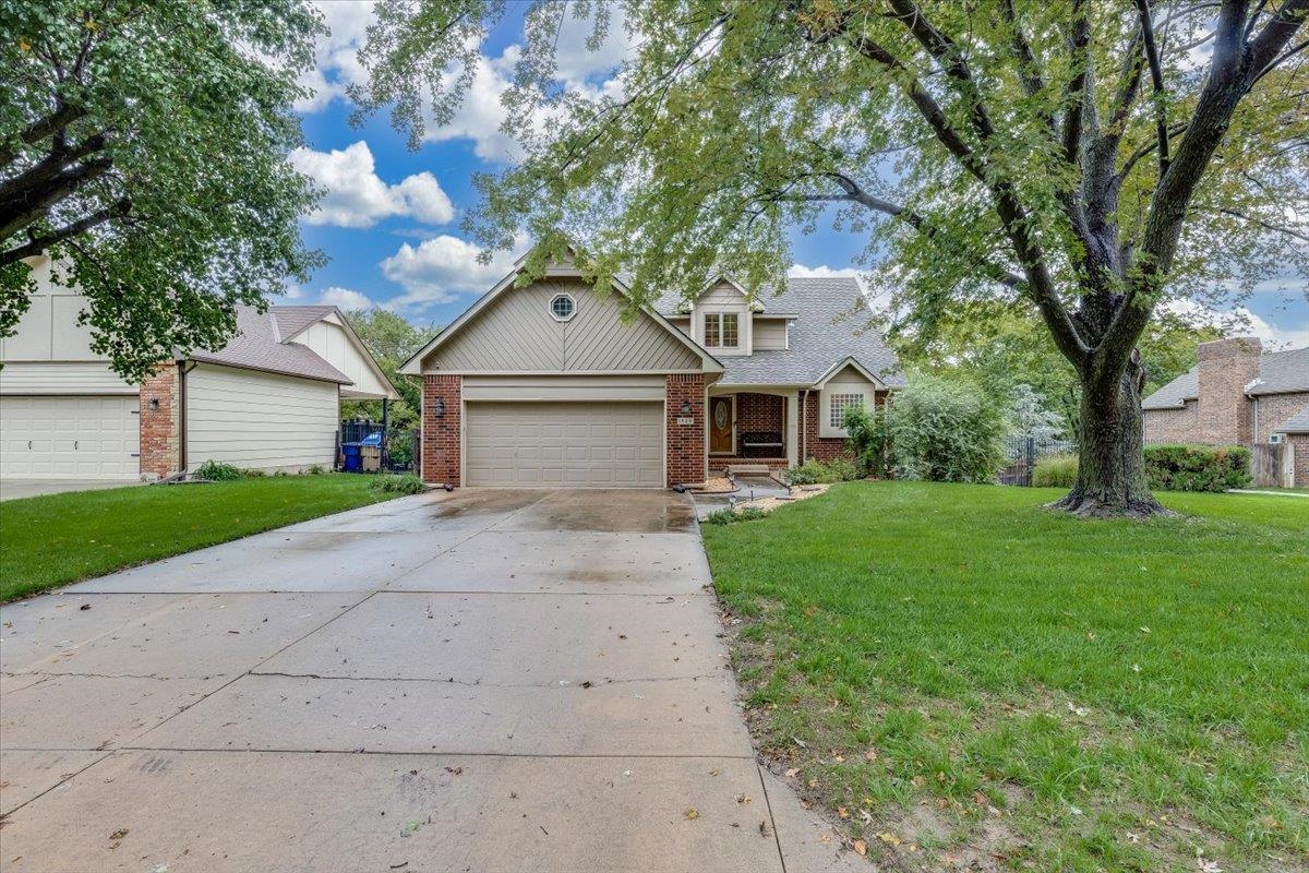 1524 E Pheasant Run Property Photo 1