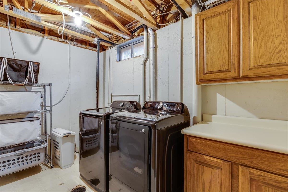 1524 E Pheasant Run Property Photo 28