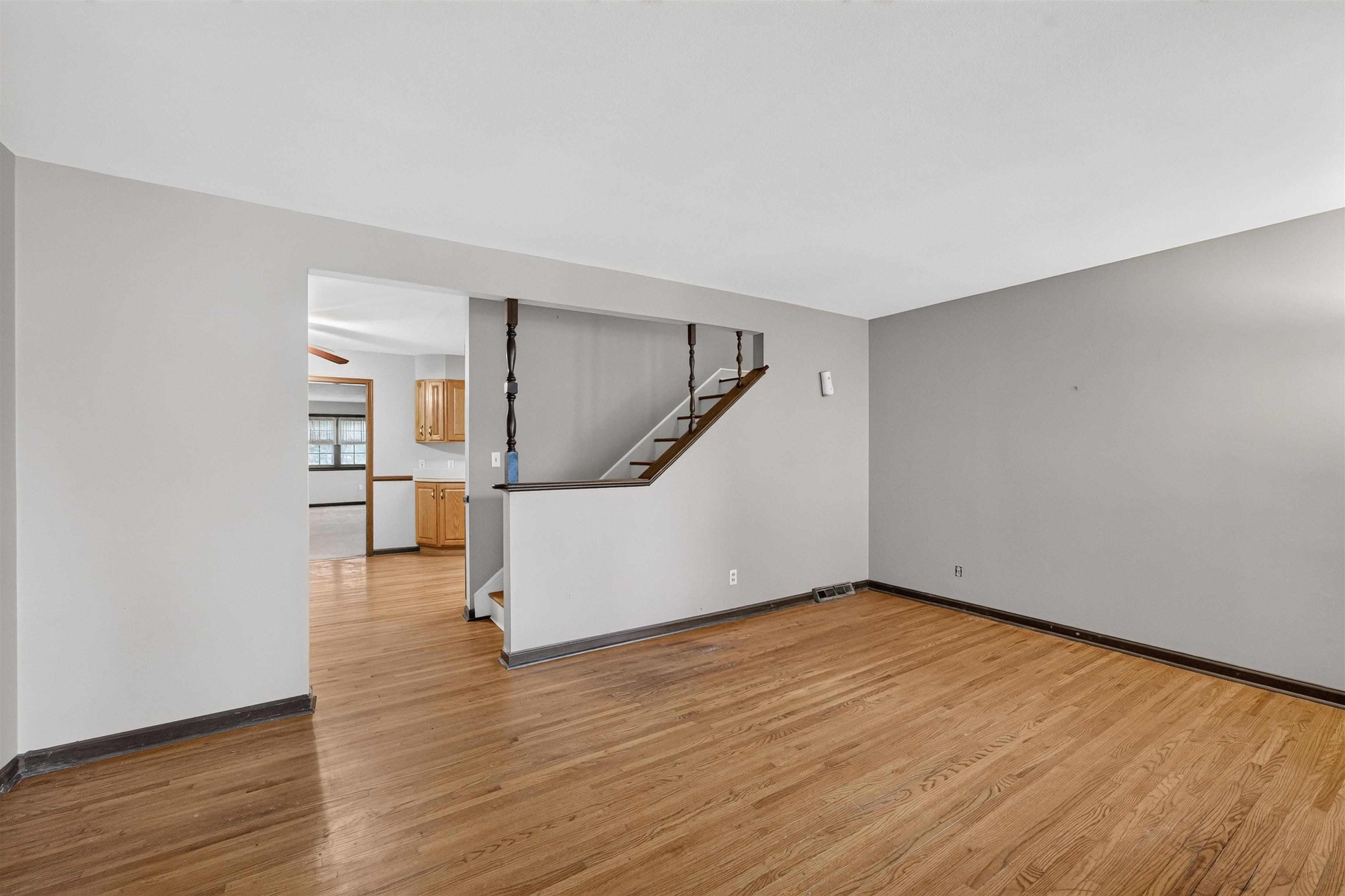 709 S Lexington Rd Property Photo 3