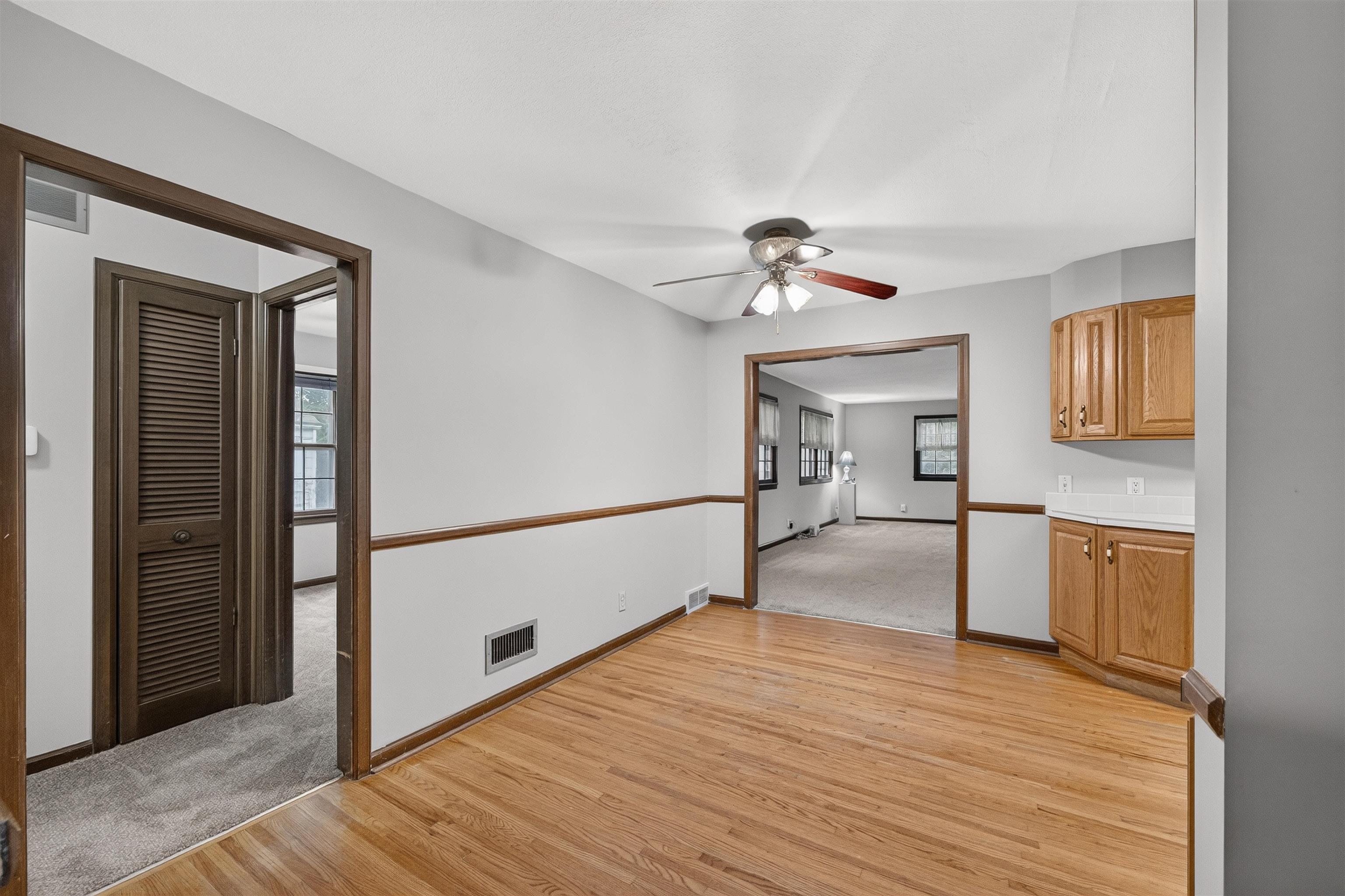 709 S Lexington Rd Property Photo 6