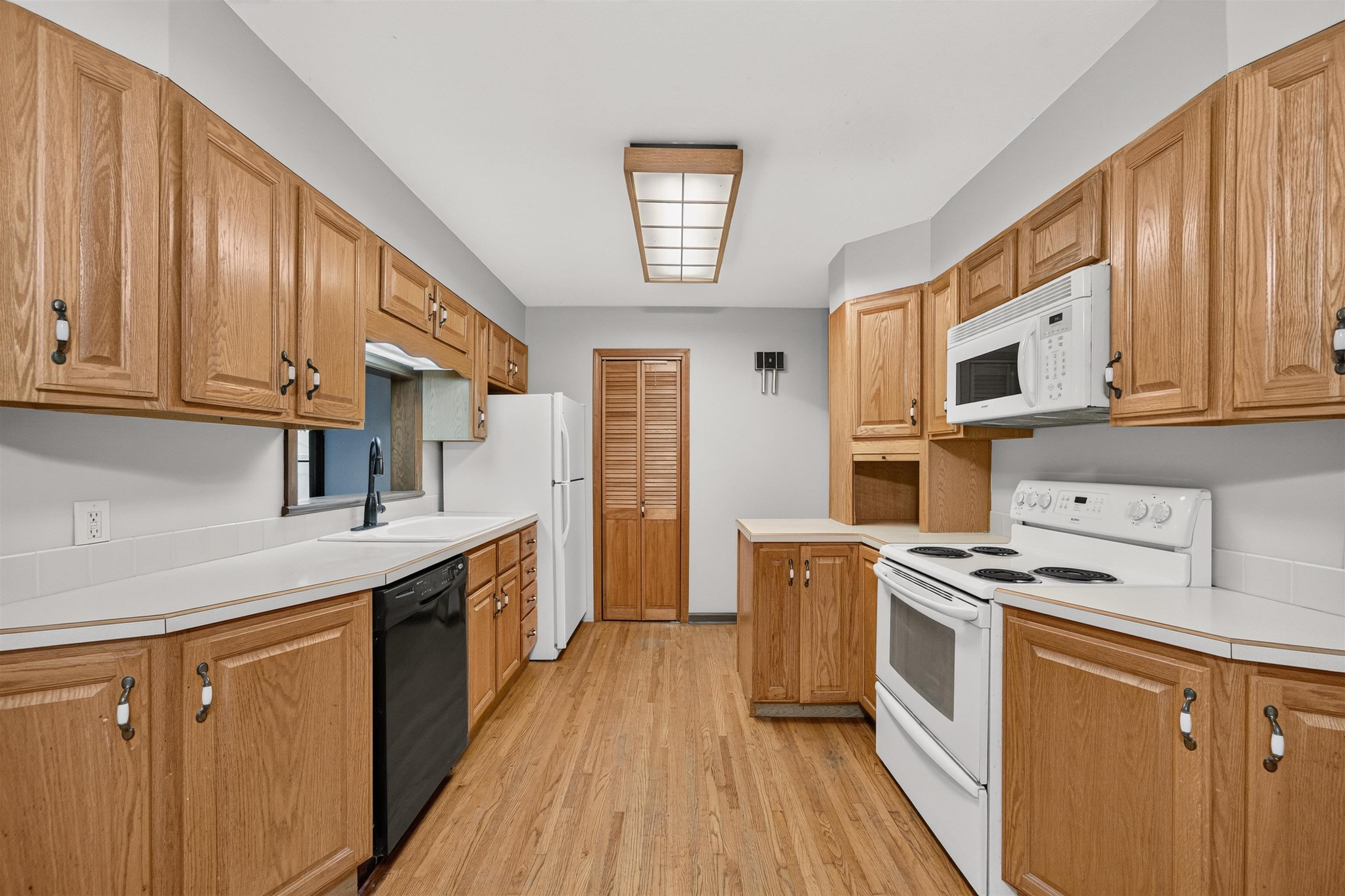 709 S Lexington Rd Property Photo 14