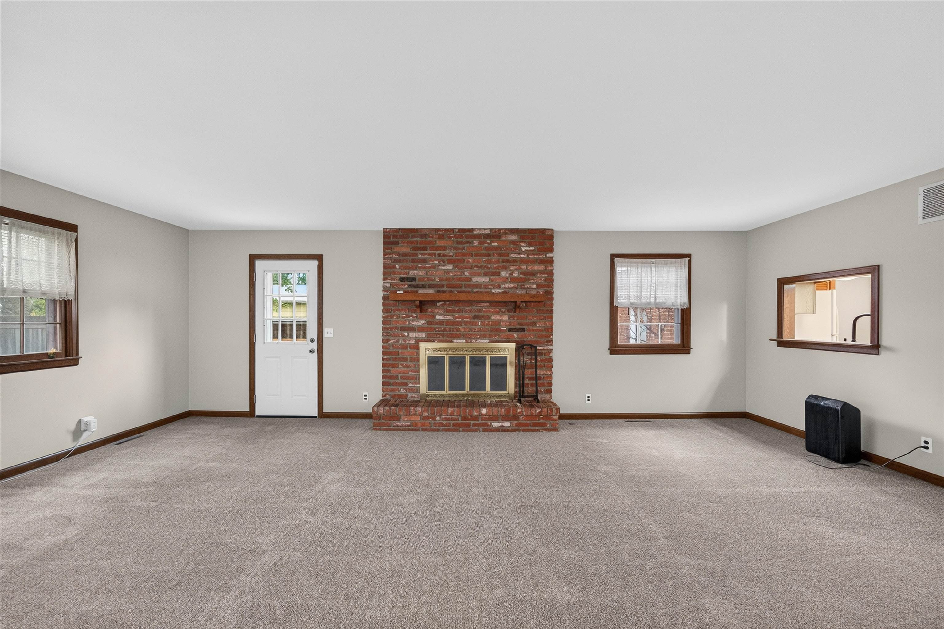 709 S Lexington Rd Property Photo 18