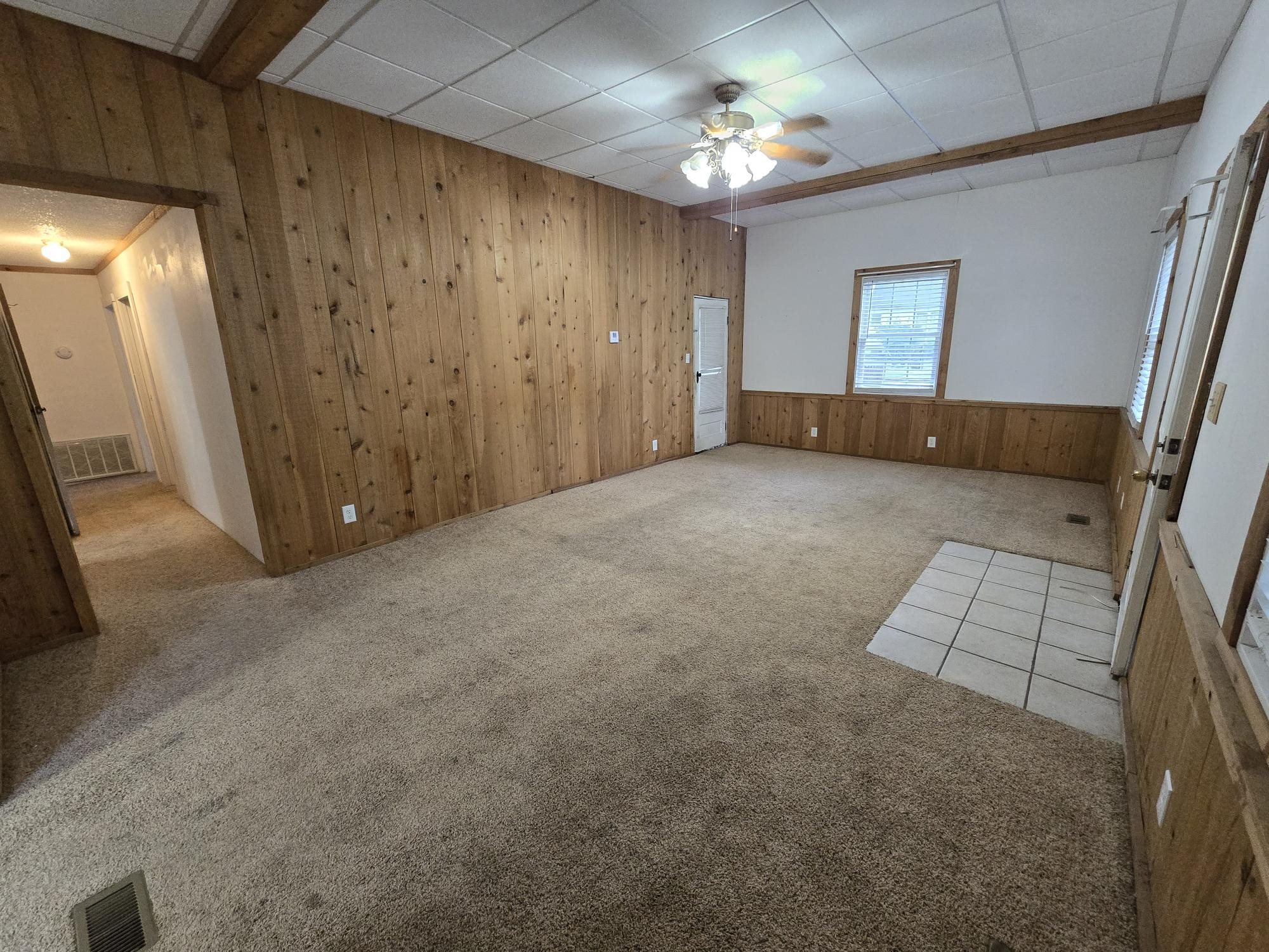 1118 Thompson Property Photo 5