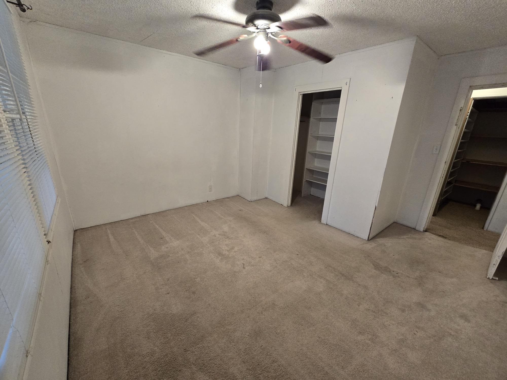 1118 Thompson Property Photo 11