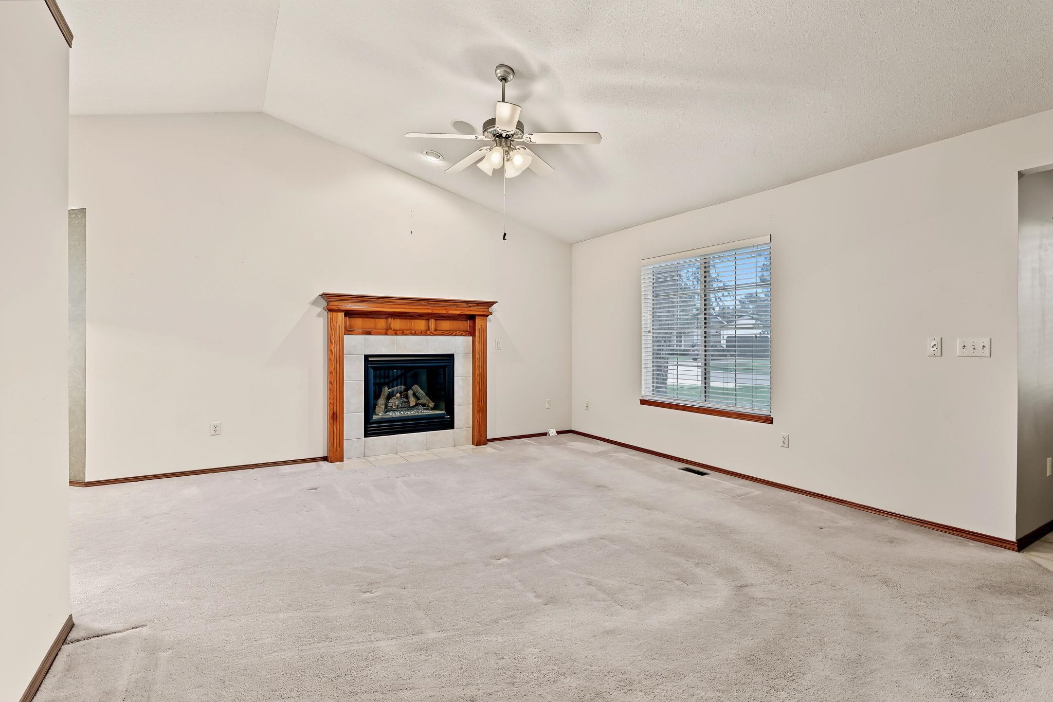 2517 N Rutgers St Property Photo 5