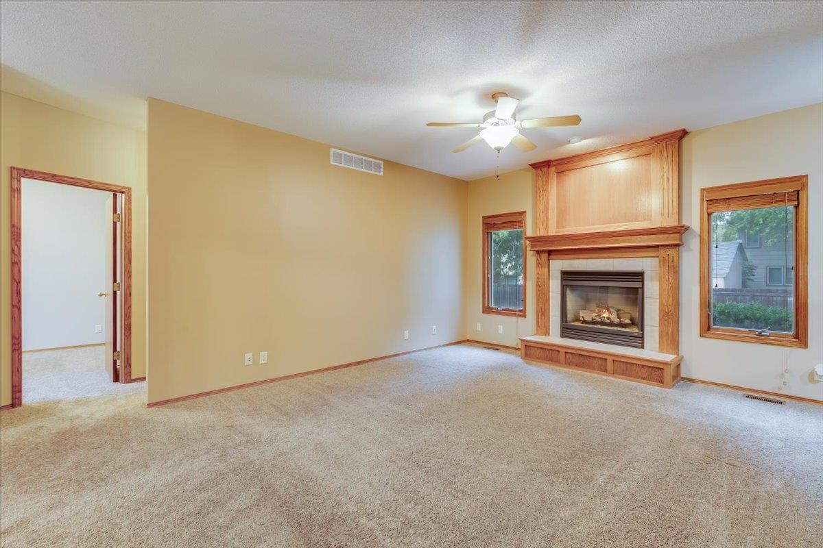 1418 N Briarwood Pl Property Photo 4