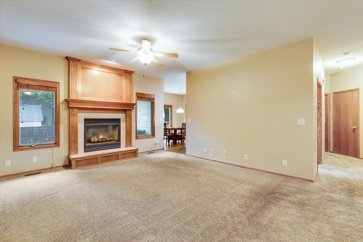 1418 N Briarwood Pl Property Photo 5