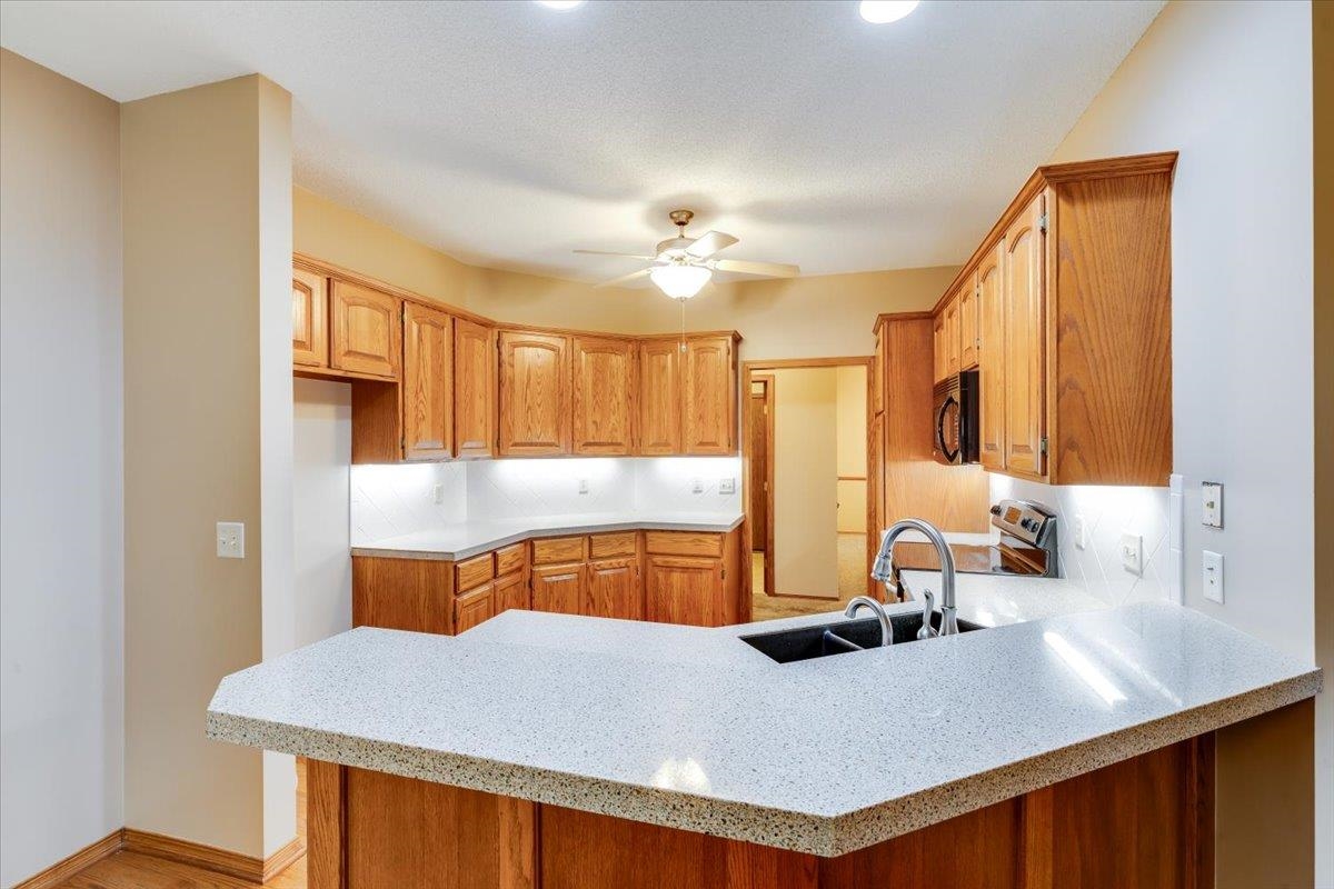 1418 N Briarwood Pl Property Photo 9