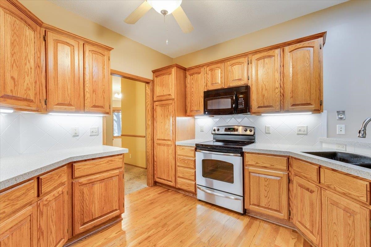 1418 N Briarwood Pl Property Photo 10