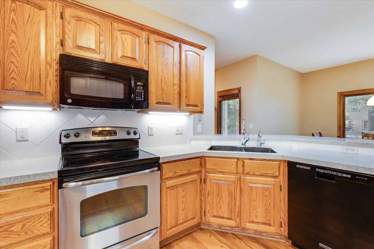 1418 N Briarwood Pl Property Photo 11