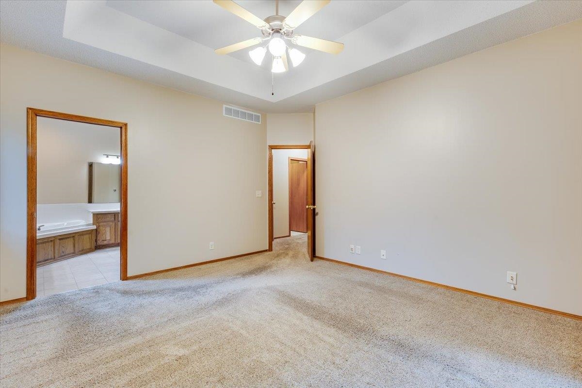 1418 N Briarwood Pl Property Photo 18
