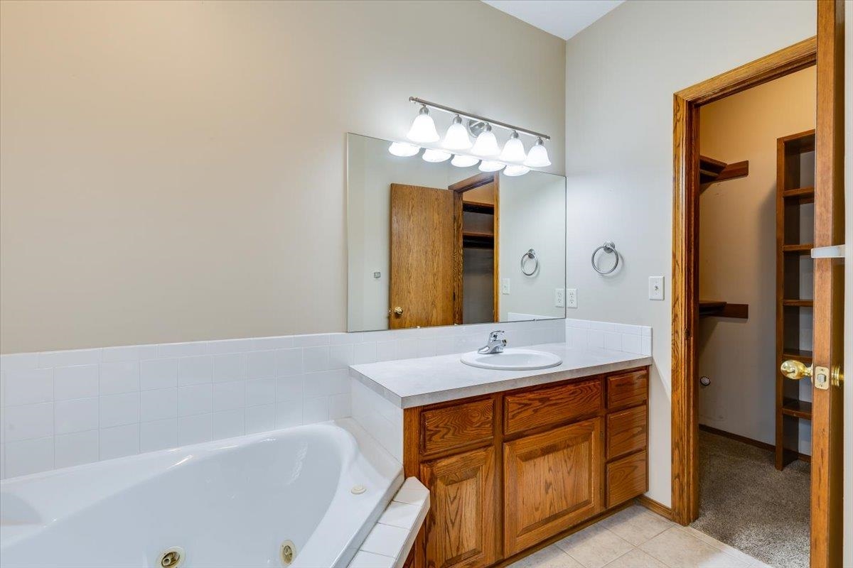 1418 N Briarwood Pl Property Photo 20