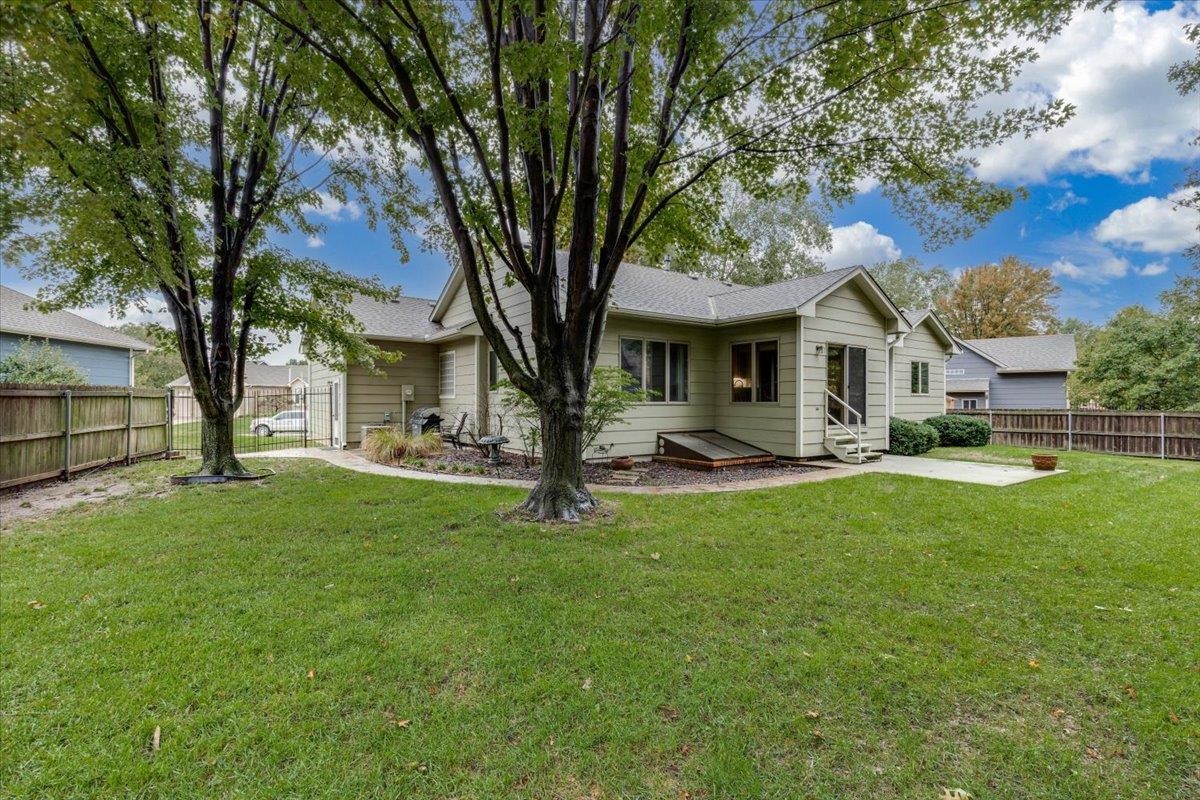 1418 N Briarwood Pl Property Photo 36