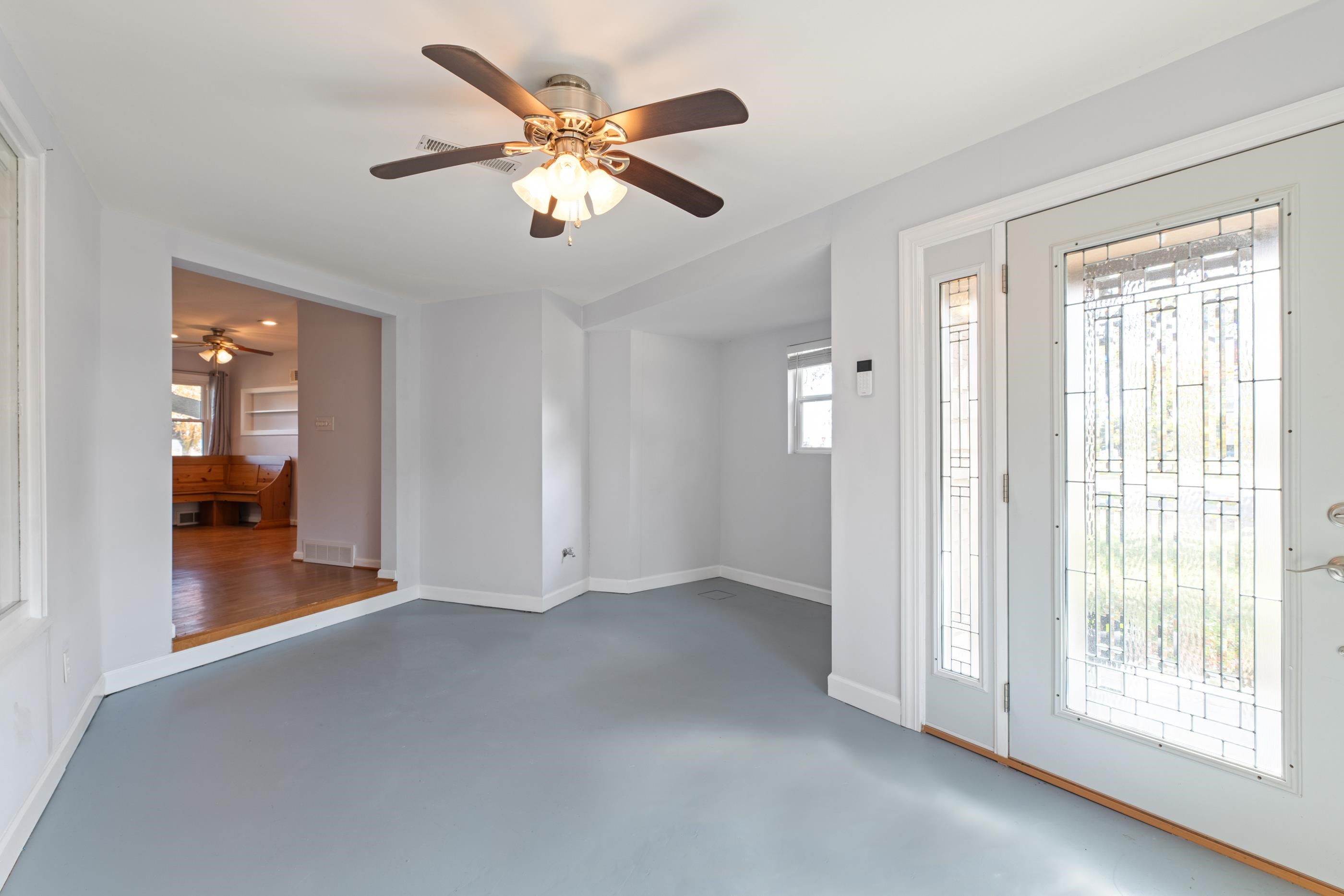 22 E Hawthorne St Property Photo 7