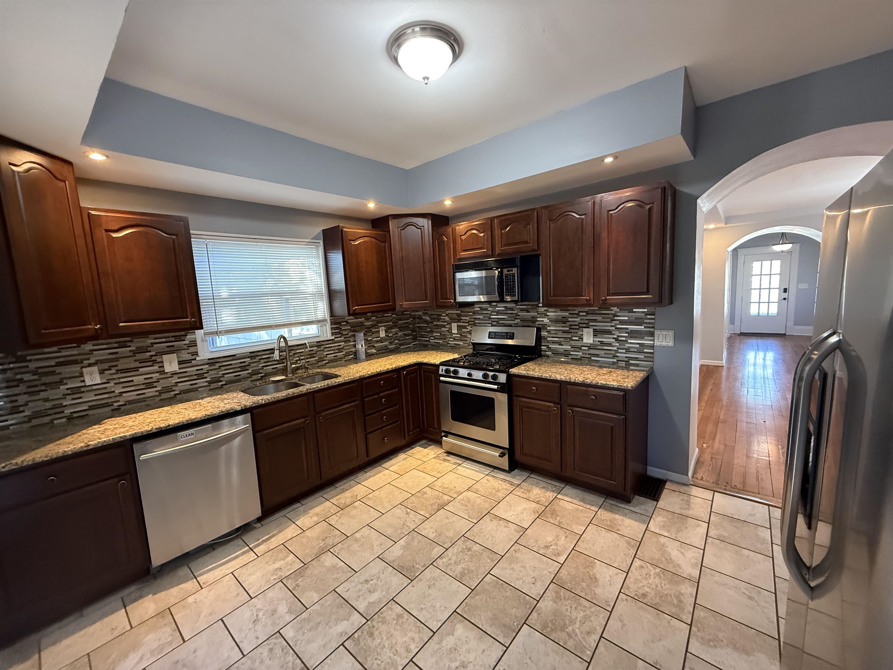120 N Erie Property Photo 7