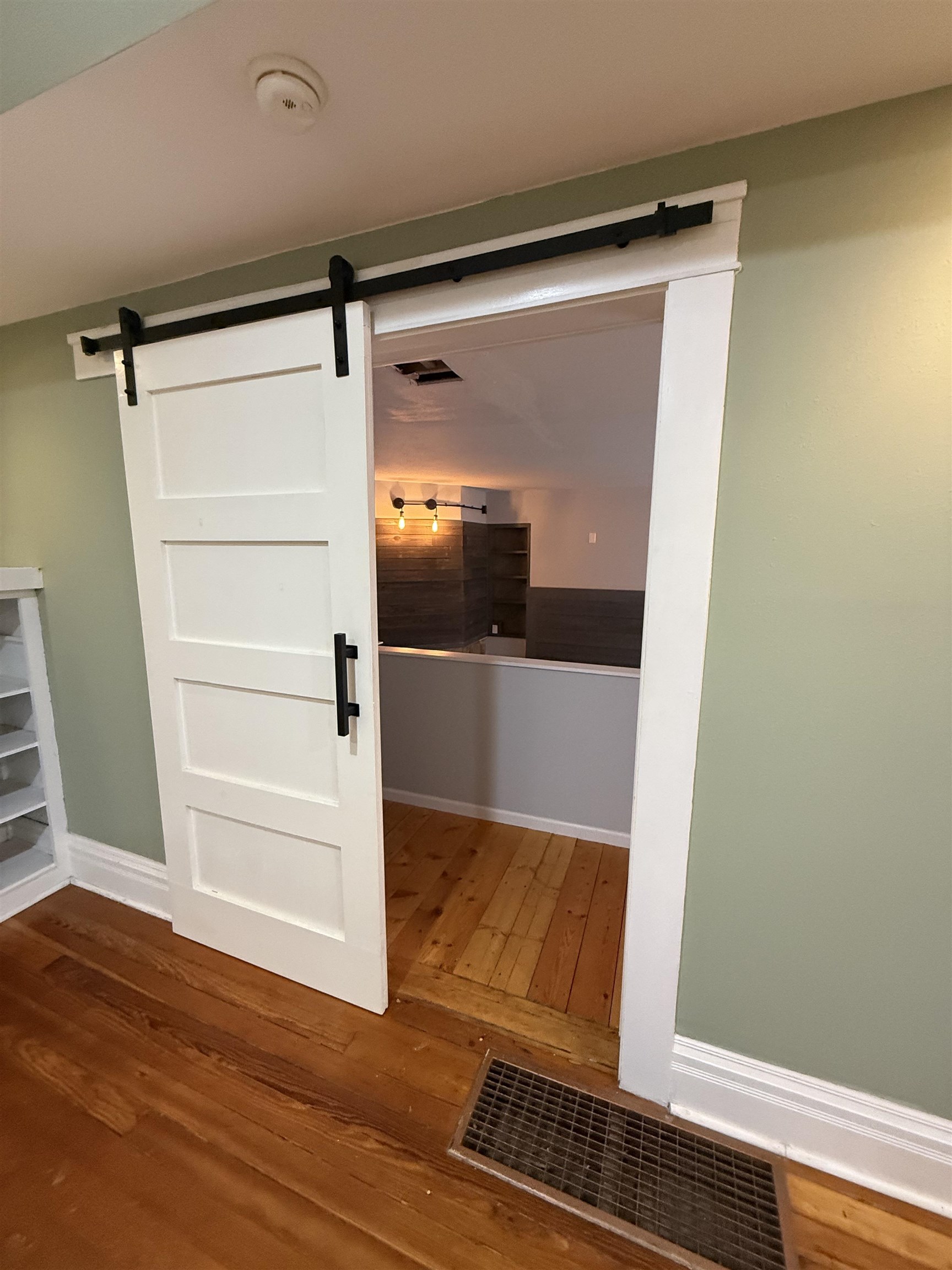 120 N Erie Property Photo 11