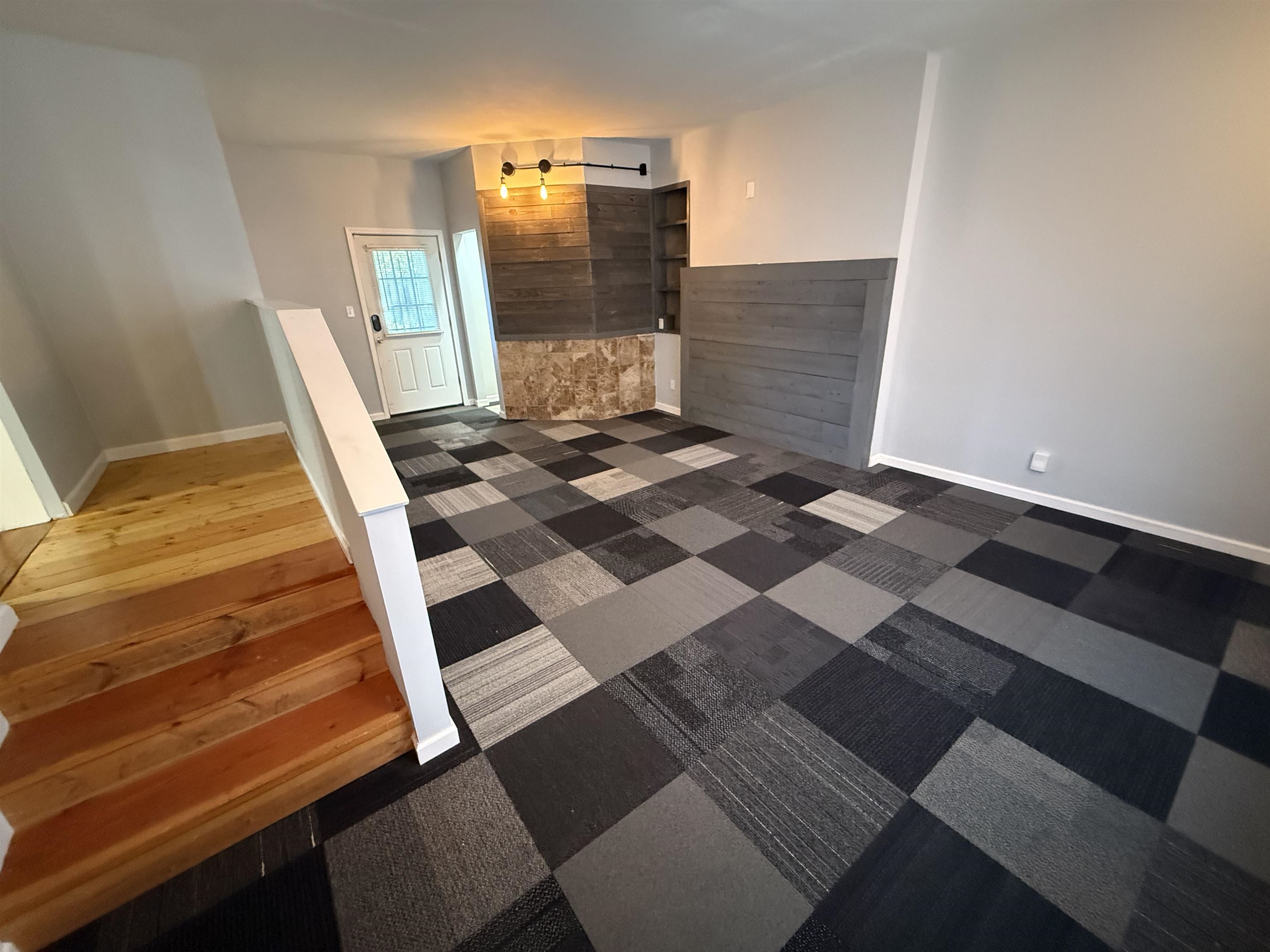 120 N Erie Property Photo 13