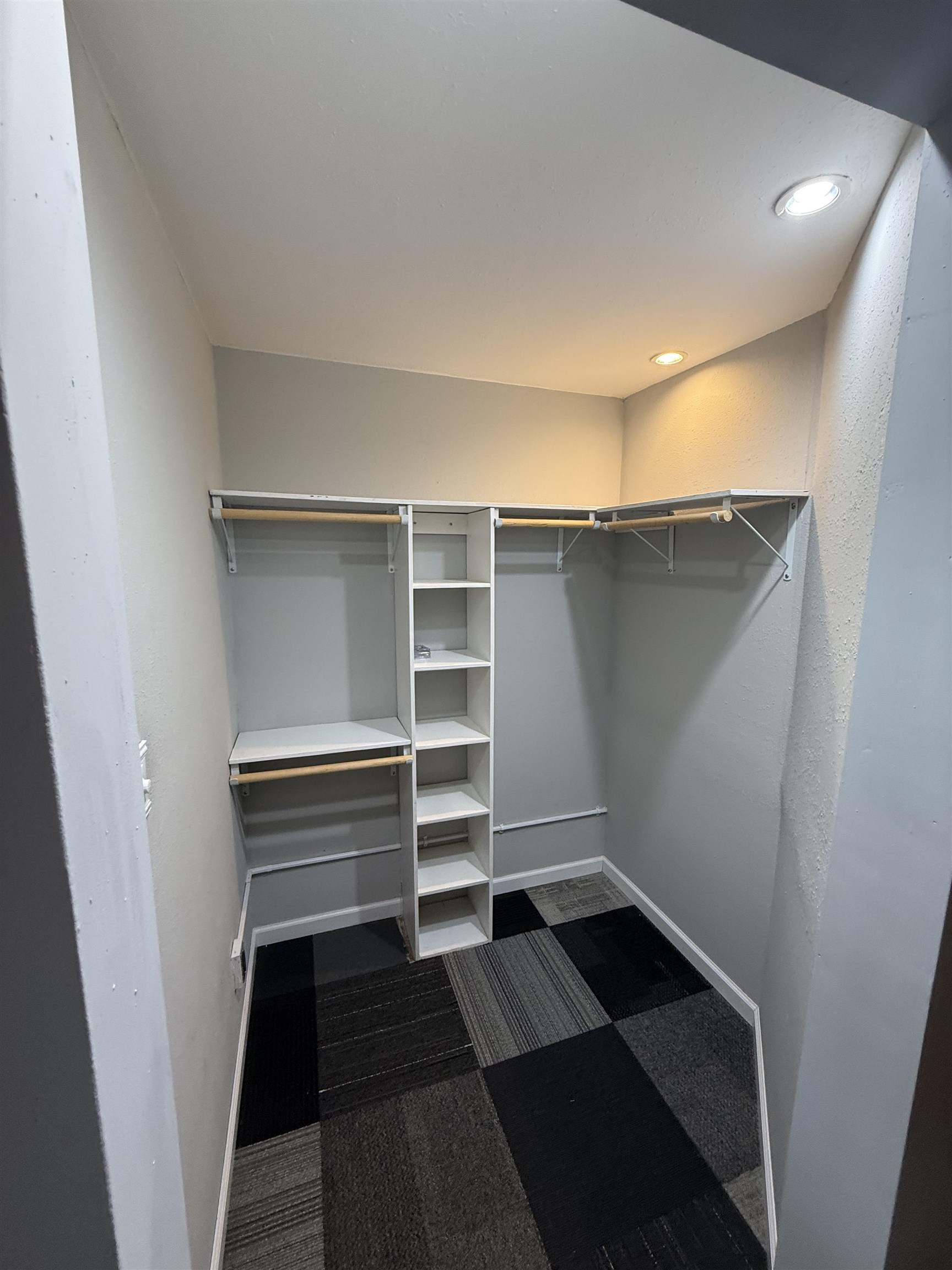 120 N Erie Property Photo 16