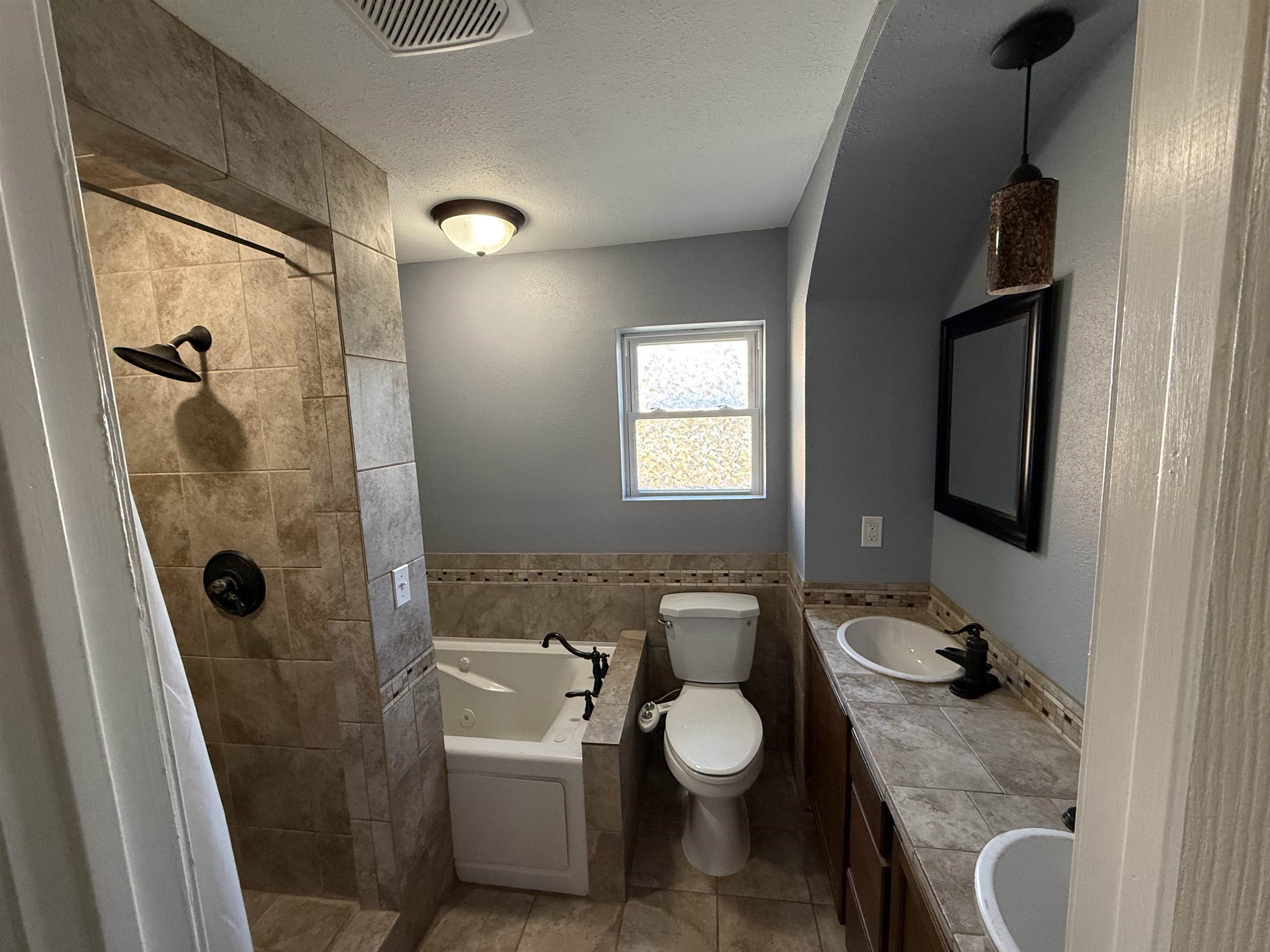 120 N Erie Property Photo 25