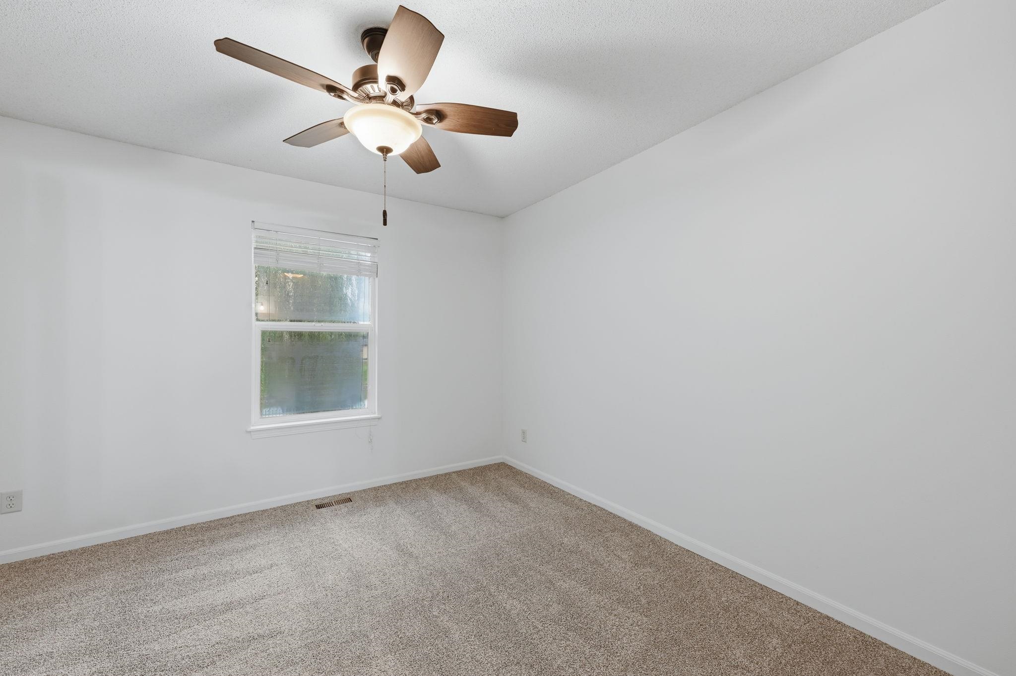 1811 N Black Locust Ct Property Photo 21