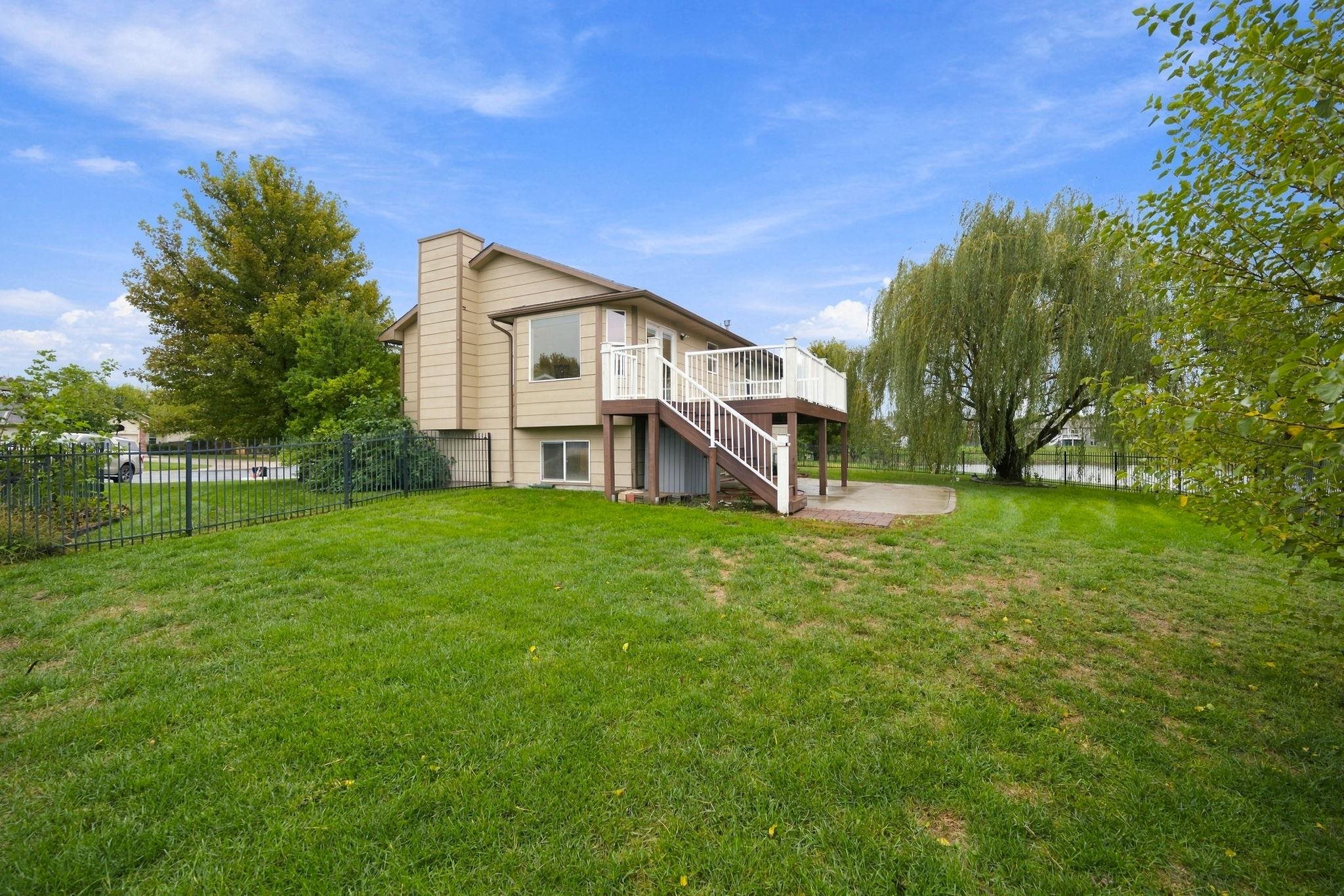 1811 N Black Locust Ct Property Photo 35
