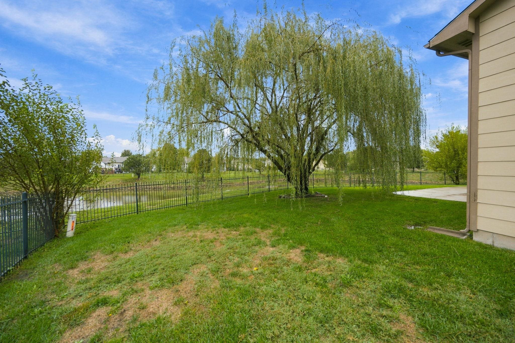 1811 N Black Locust Ct Property Photo 36