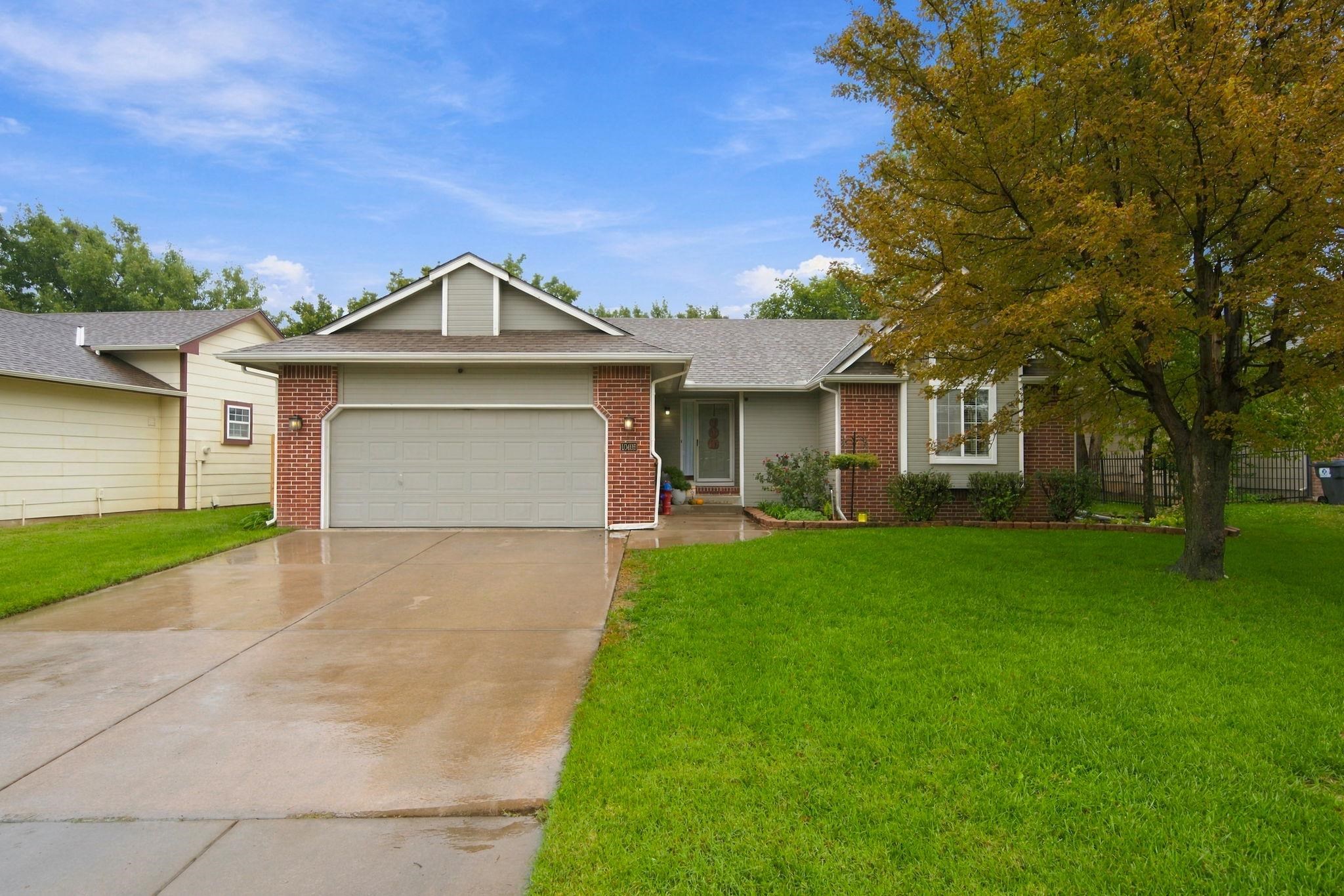 10405 W University Ct. Property Photo 1